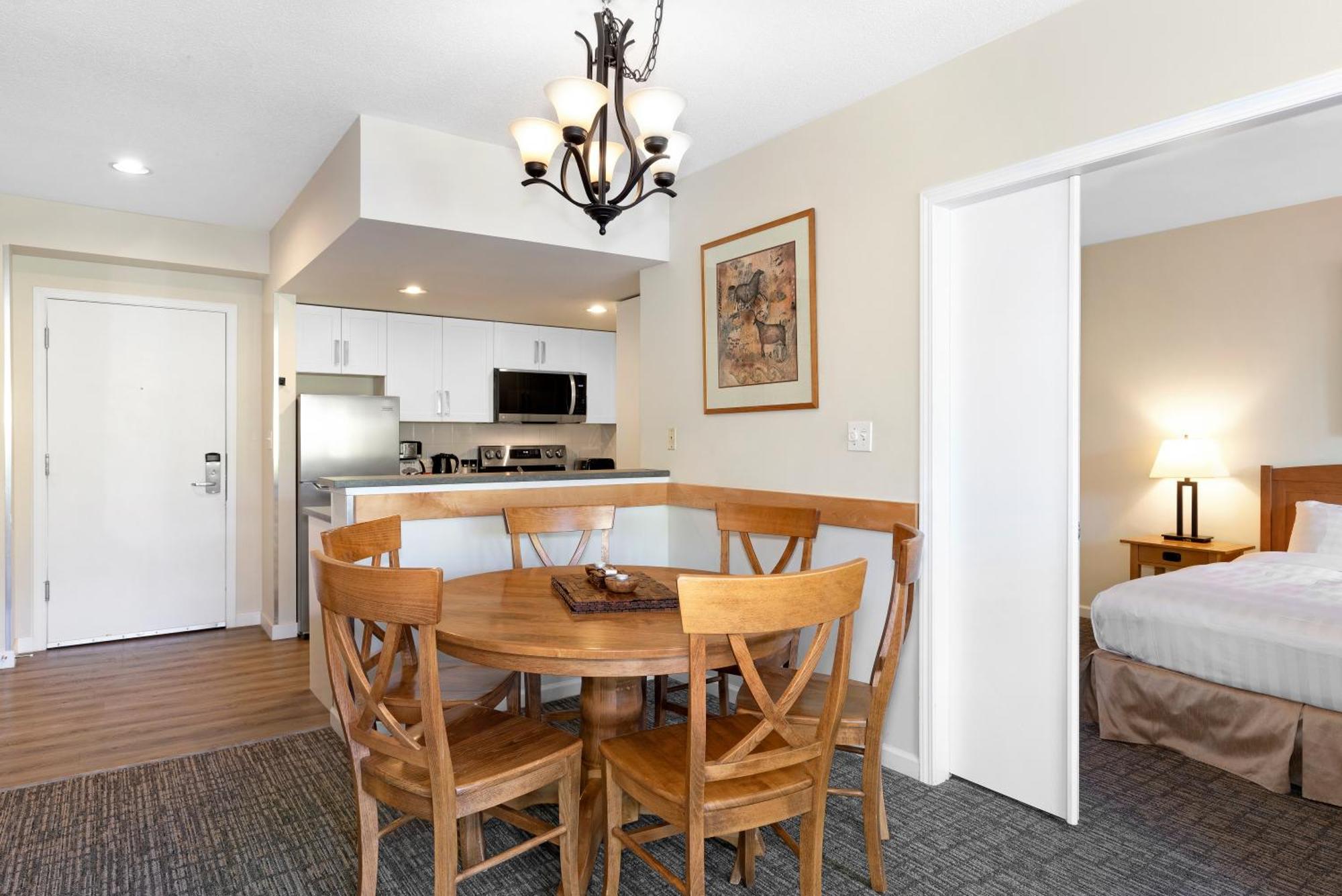 Apartment Tyndall Stone By Whiski Jack *