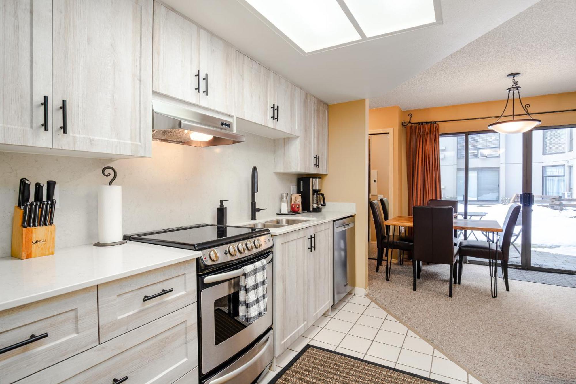 Apartment The Maple Ski-in Ski-out 1 Bed With Hot Tub And Pool *
