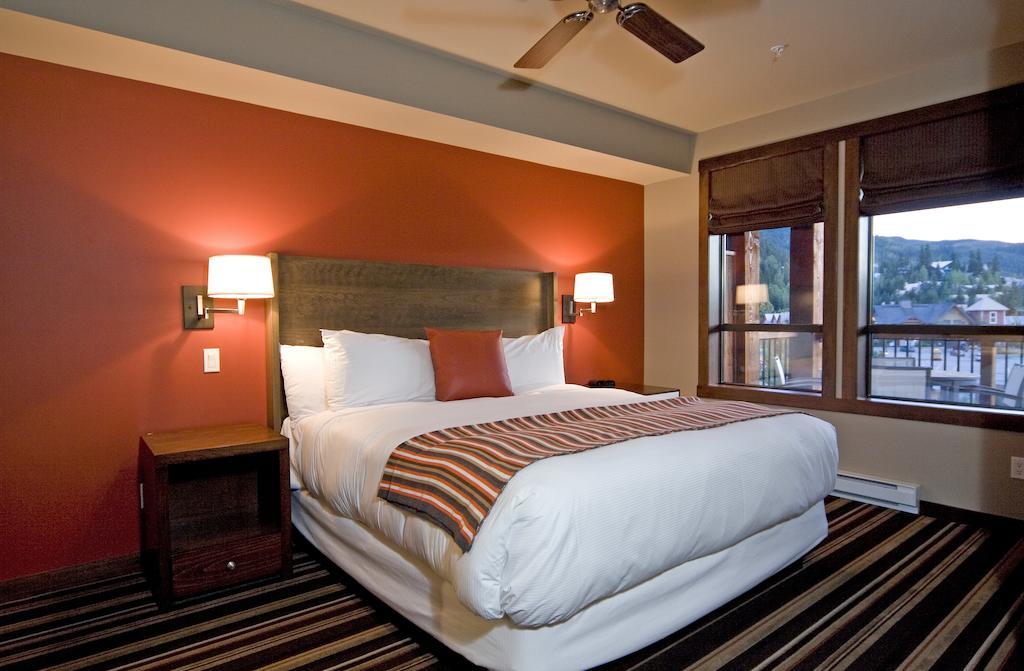 Hotel Lodging Ovations Whistler
