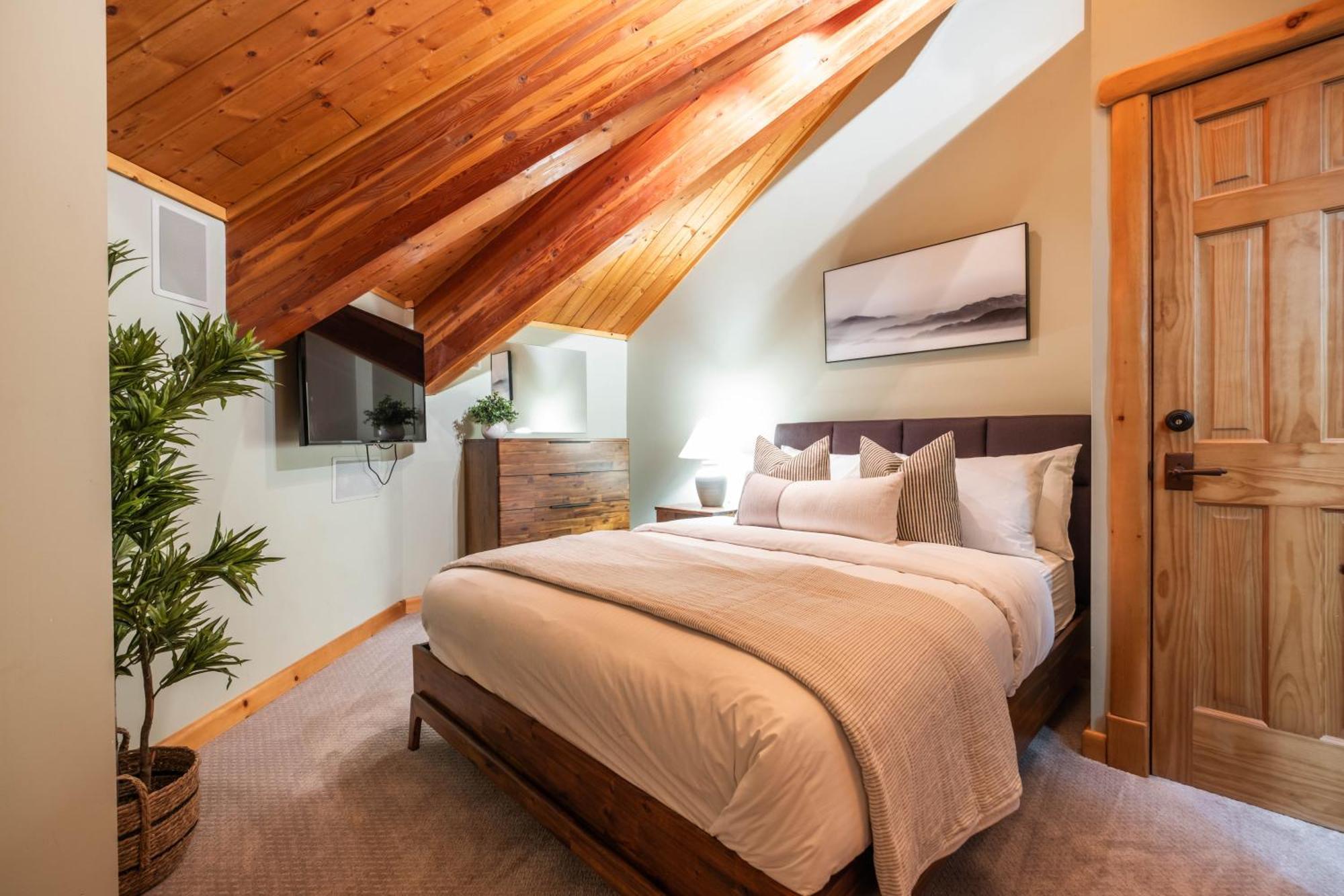 Holiday home Rainbow By Outpost Whistler *