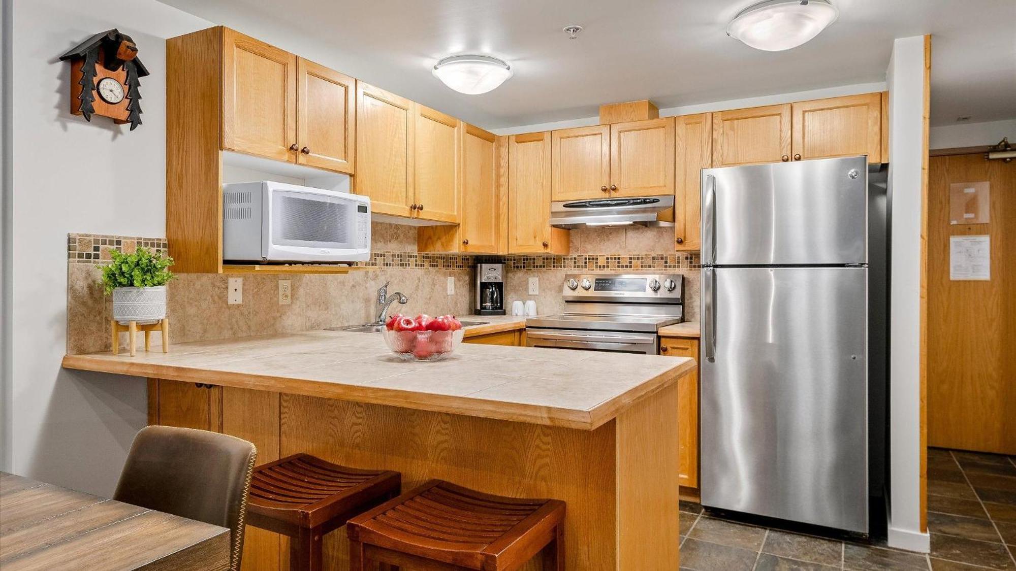 Holiday home Woodrun 214 | Ski-in-ski-out Condo, Heated Pool, Hot Tub, Gym *