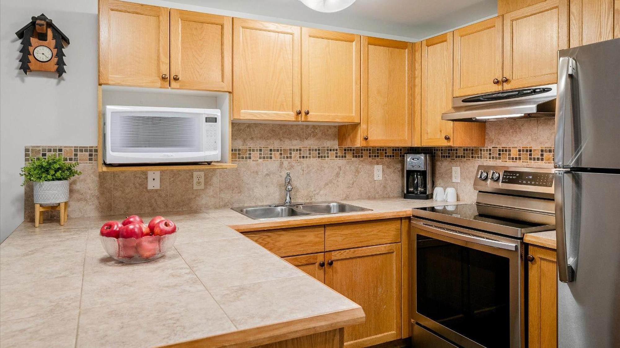 Woodrun 214 | Ski-in-ski-out Condo, Heated Pool, Hot Tub, Gym Holiday home *