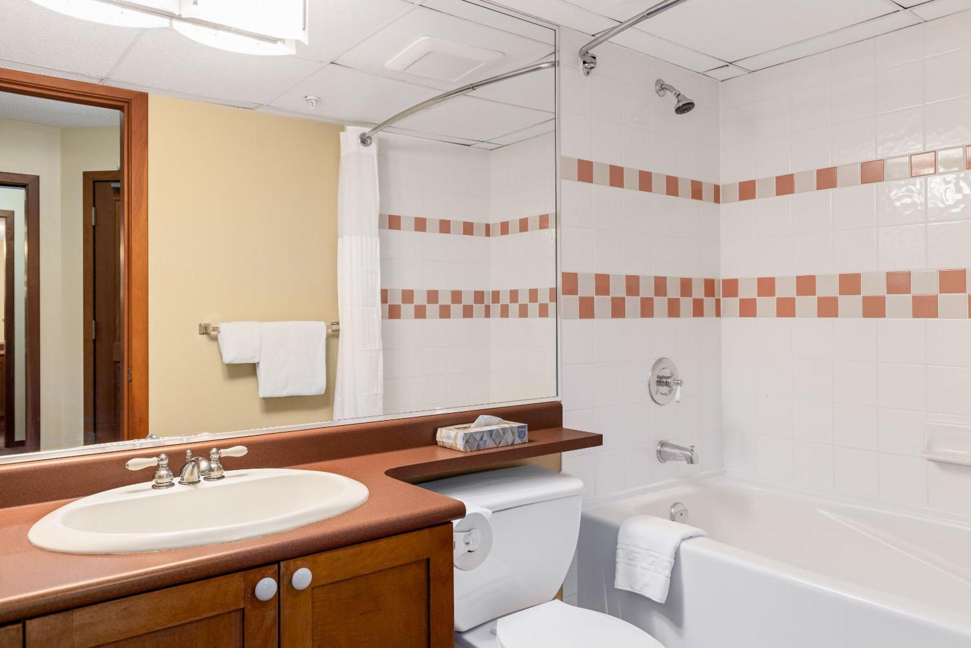 Hotel Cascade Lodge 2 Hot Tubs Pool Gym Sauna Parking 4*