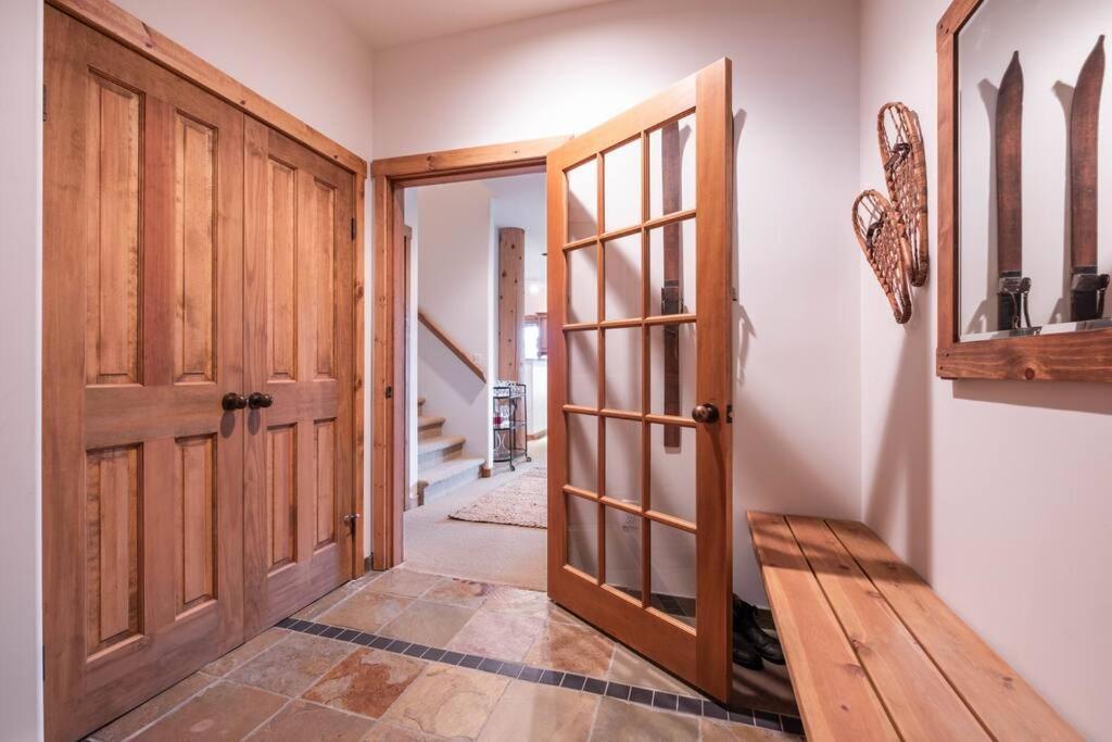 Taluswood Ridge By Outpost Holiday home Whistler