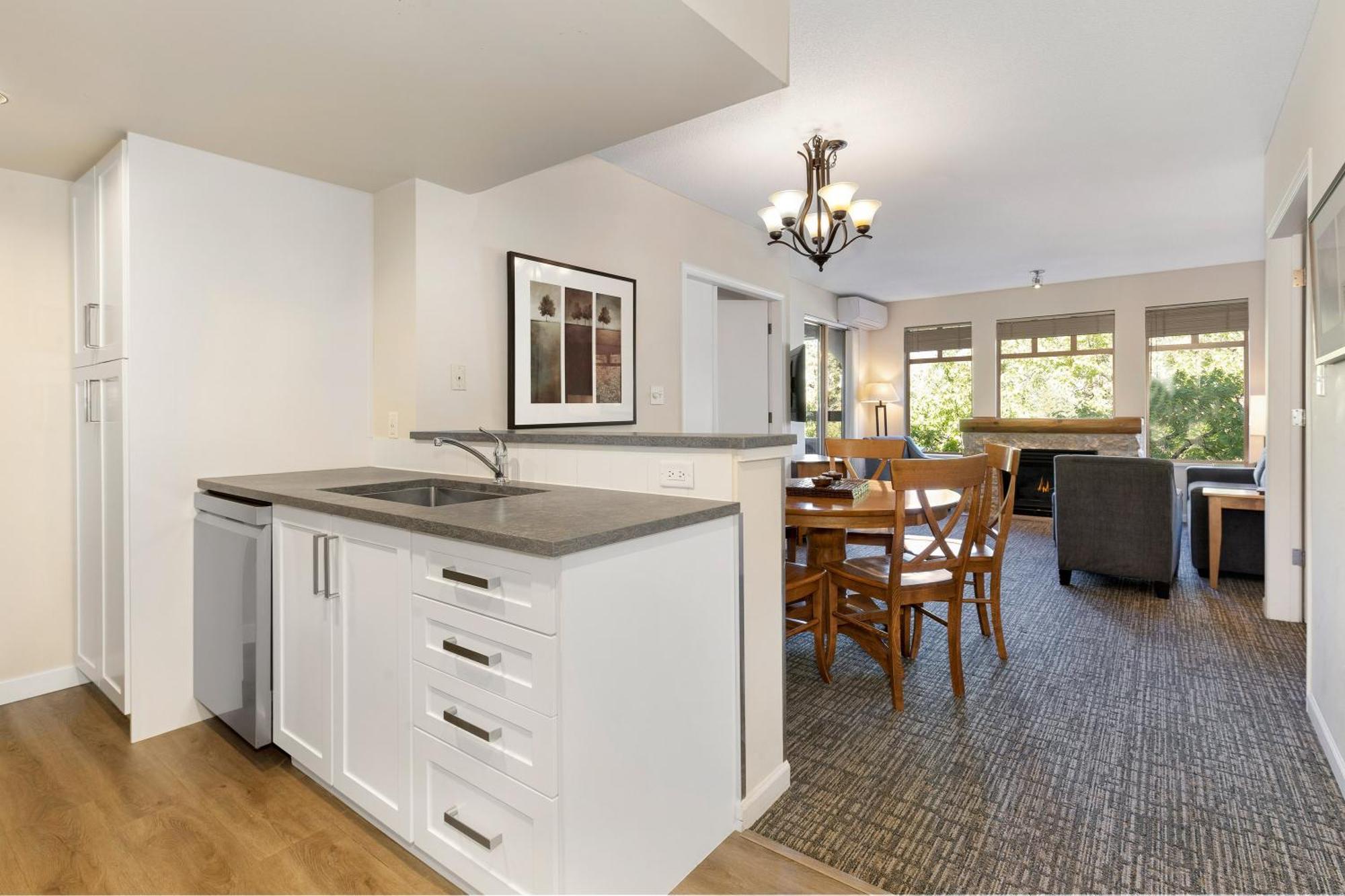 Tyndall Stone By Whiski Jack Apartment Whistler