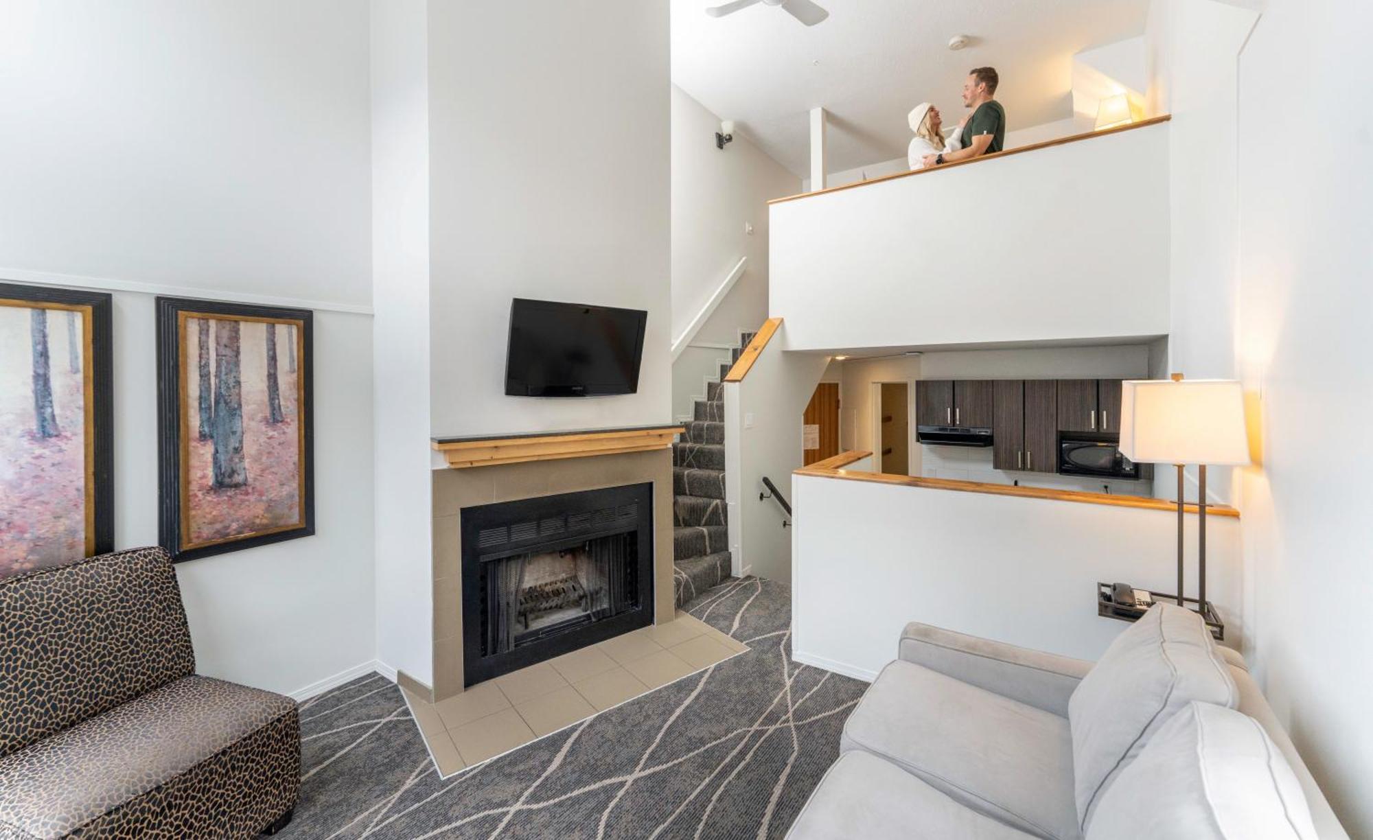 Hotel Mountain Side By Executive