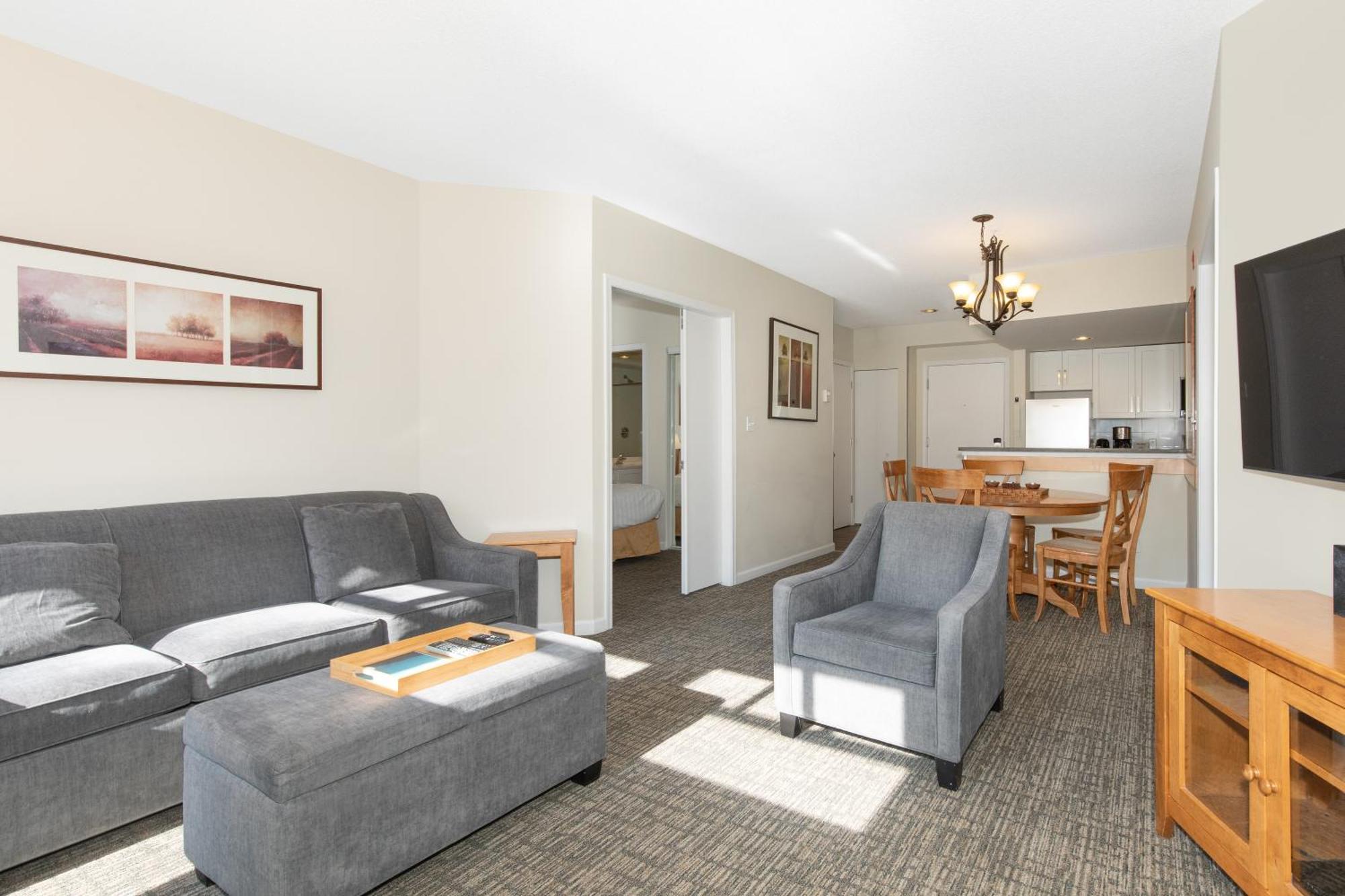 Apartment Tyndall Stone By Whiski Jack
