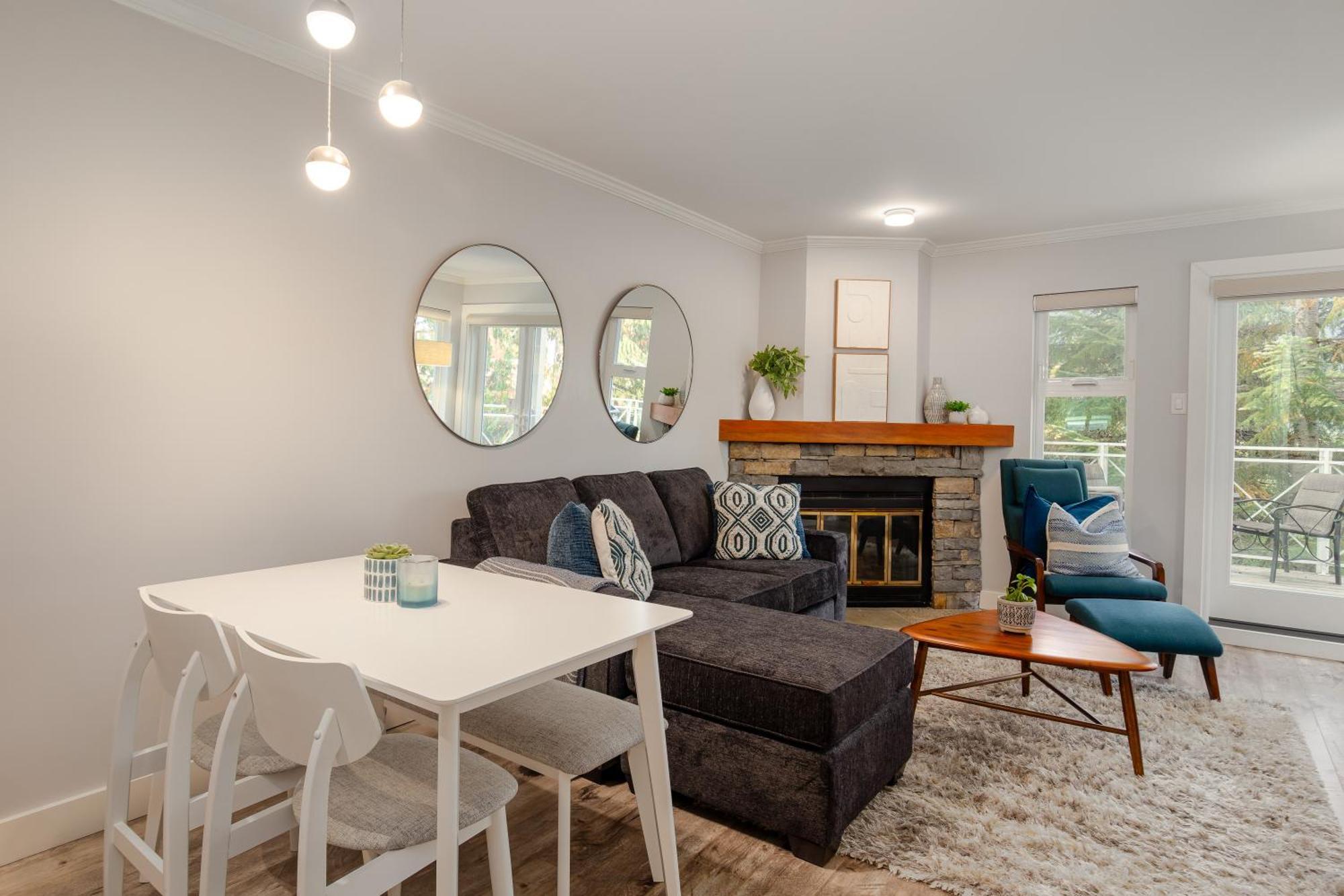Beautiful Multi-level Townhome 2br In Creekside By Harmony Holiday home Whistler