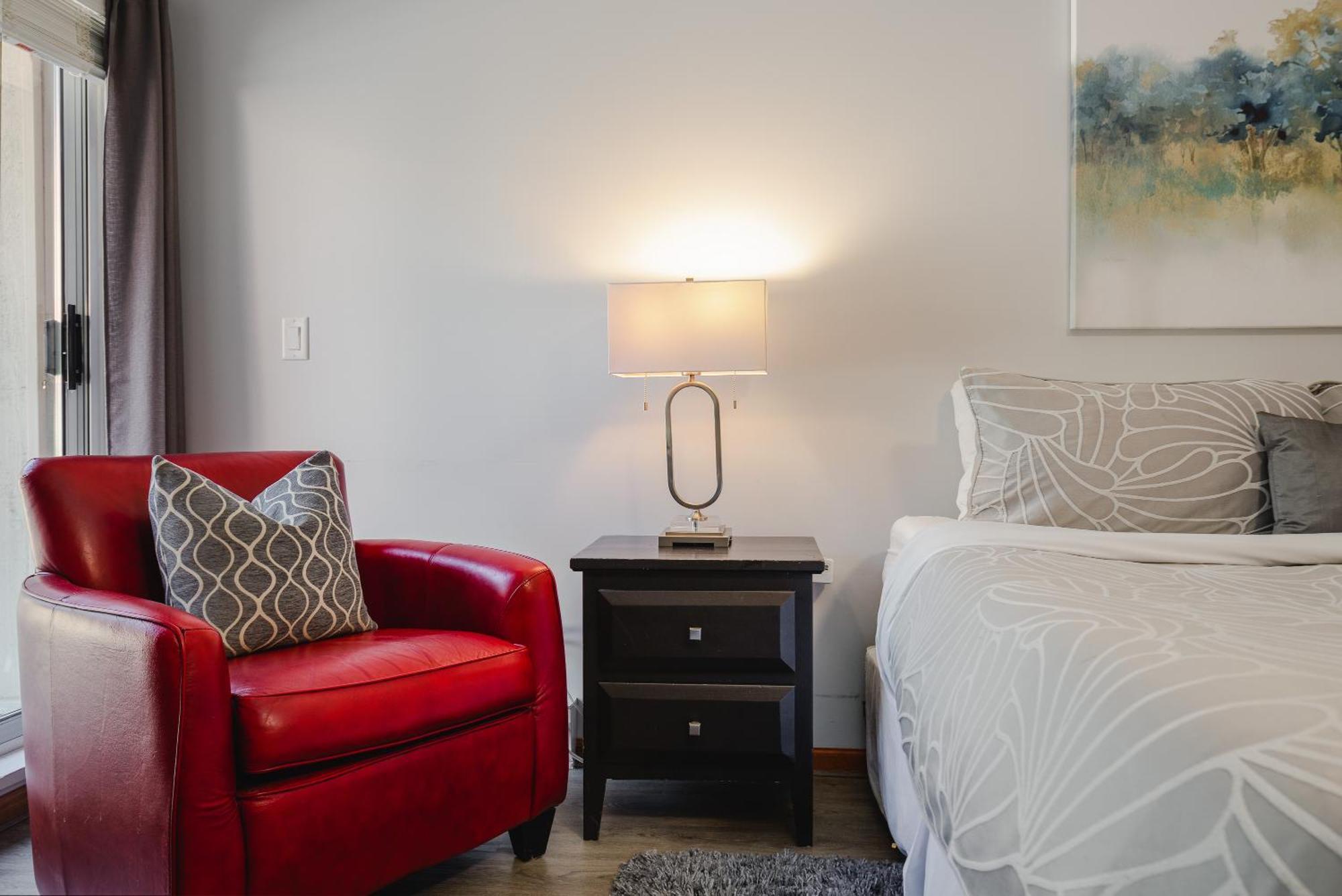 3br Sunpath - Spacious Village Townhome *