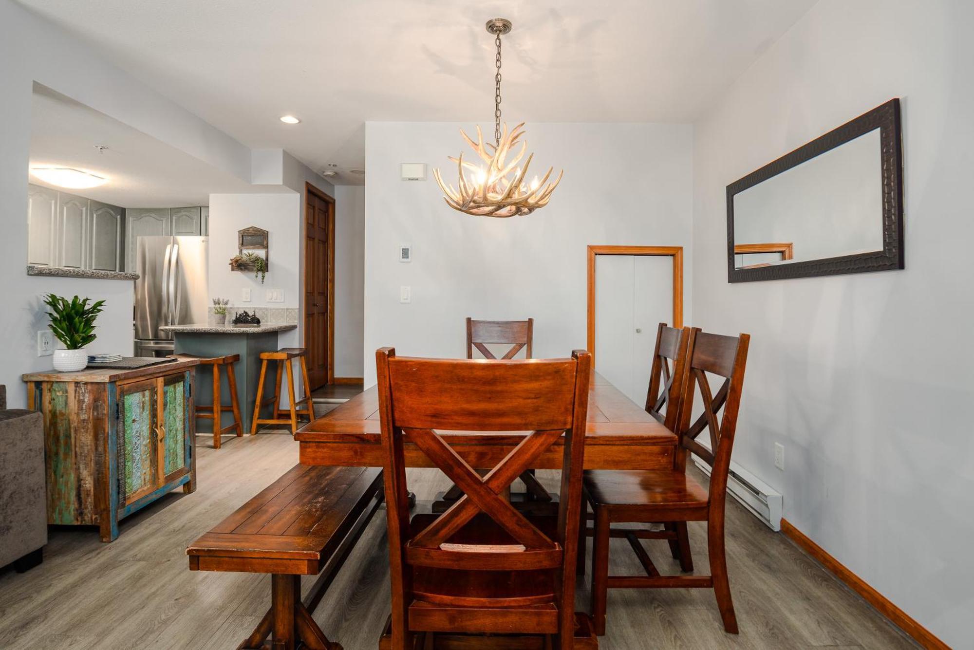 3br Sunpath - Spacious Village Townhome * Whistler