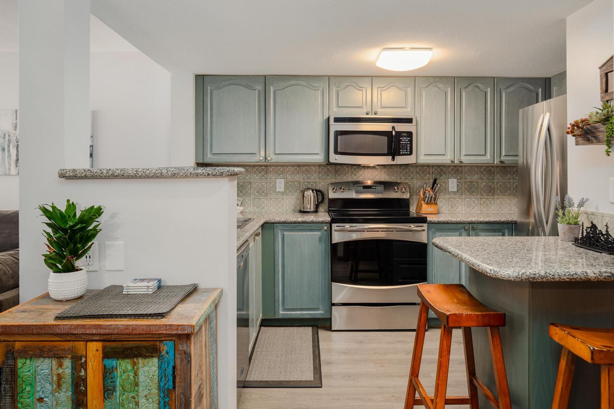 3br Sunpath - Spacious Village Townhome Holiday home