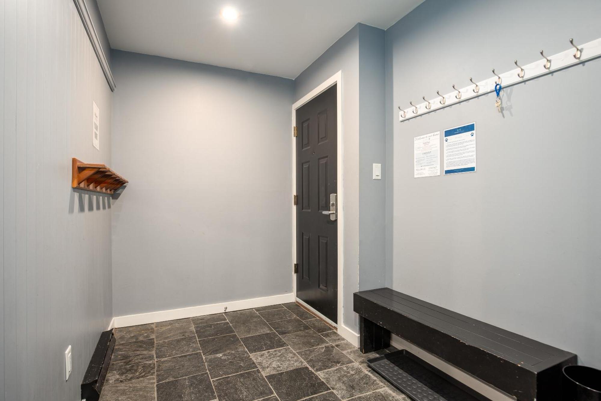 Bright Townhome With Prime Location By Harmony * Whistler
