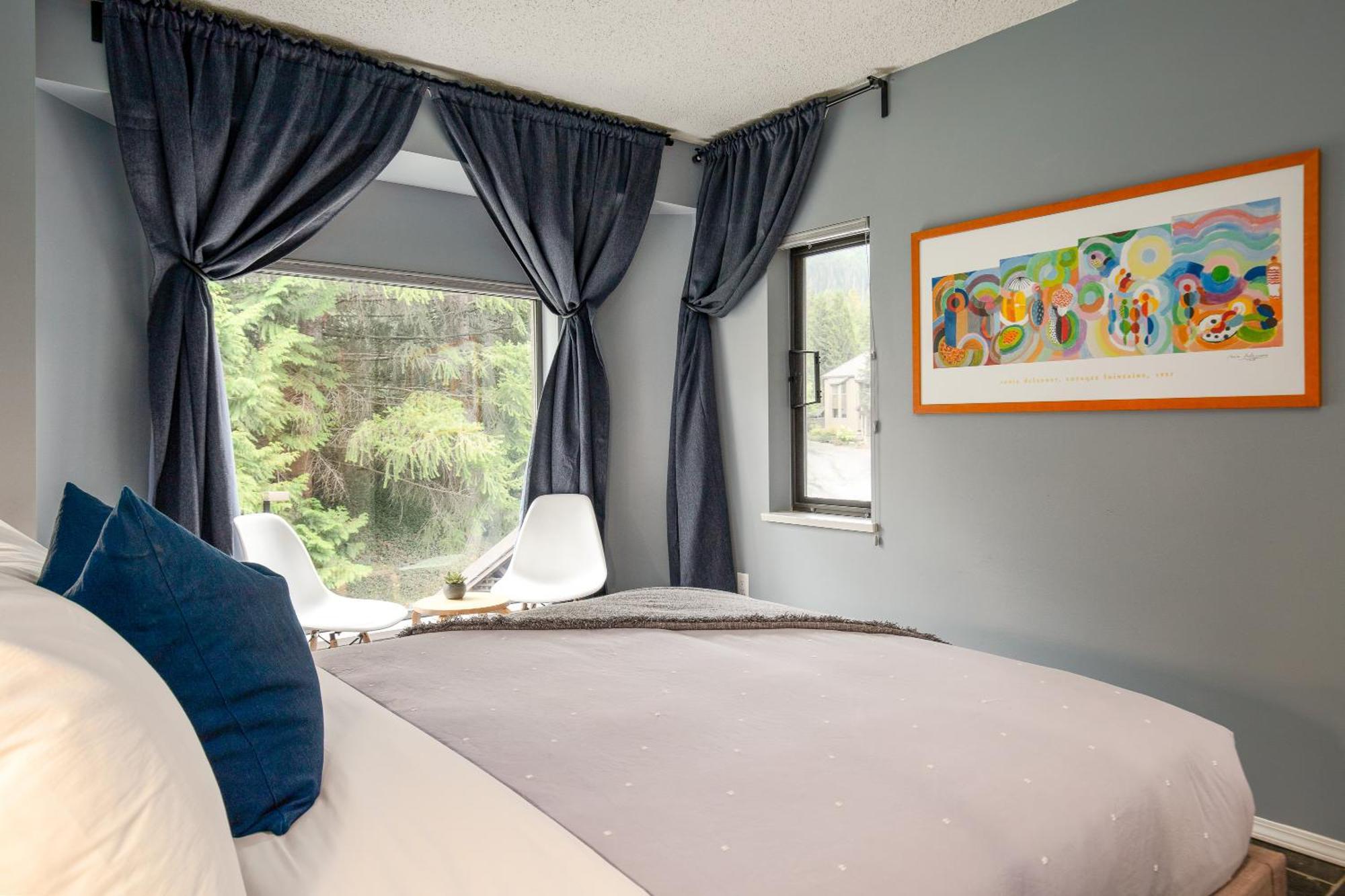 Bright Townhome With Prime Location By Harmony Holiday home