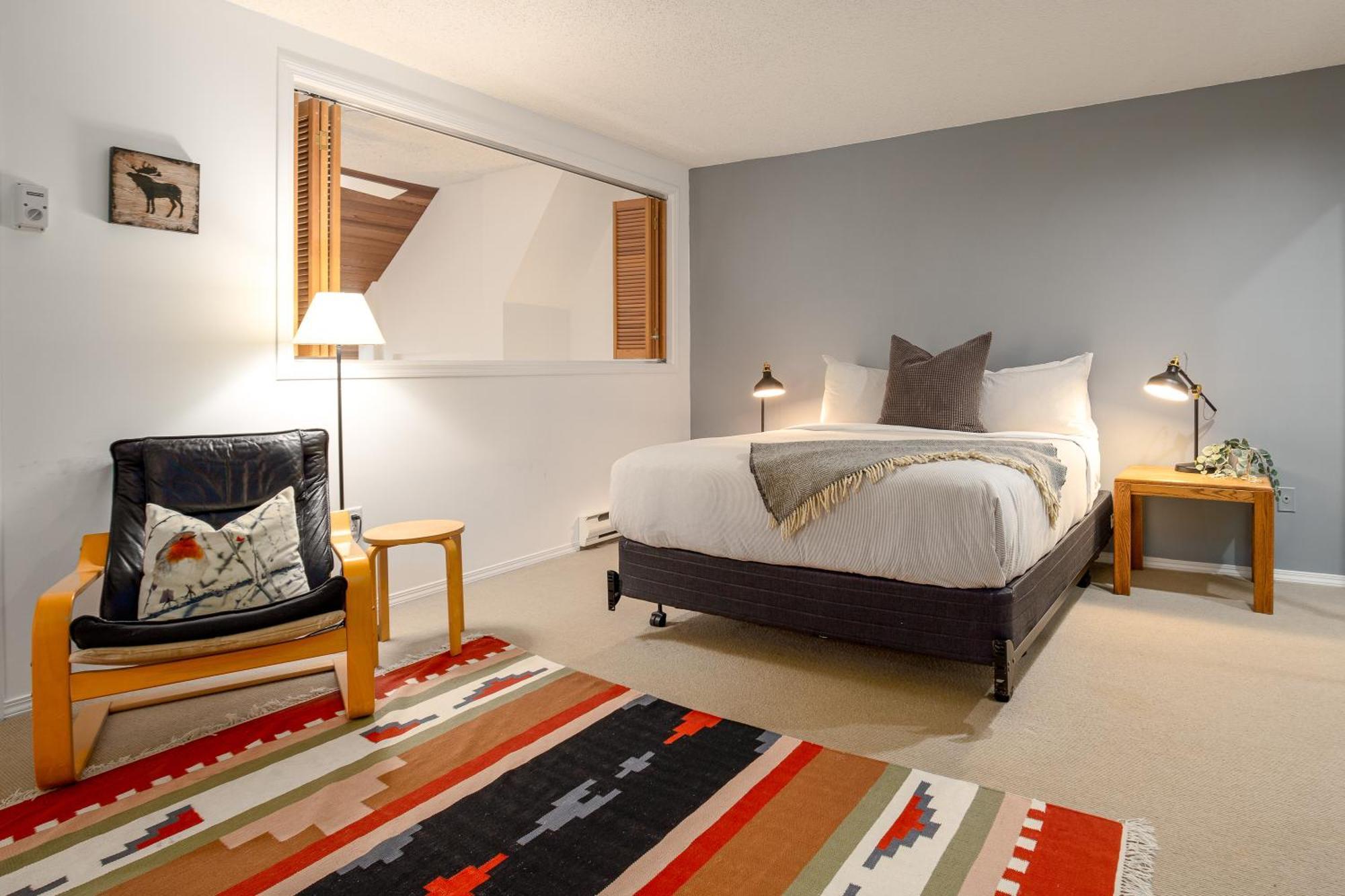 Bright Townhome With Prime Location By Harmony * Whistler