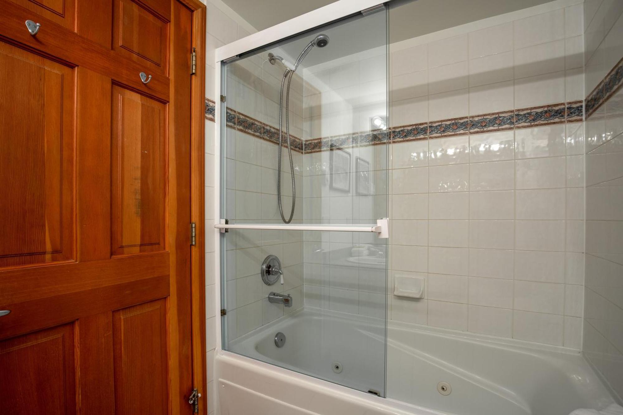Steps From The Village With Pool And Hot Tub By Harmony Holiday home Whistler