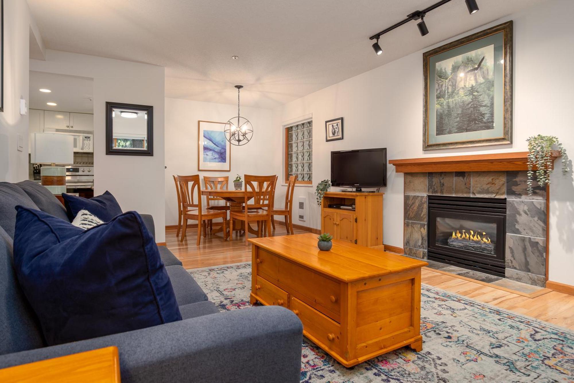 Steps From The Village With Pool And Hot Tub By Harmony Holiday home
