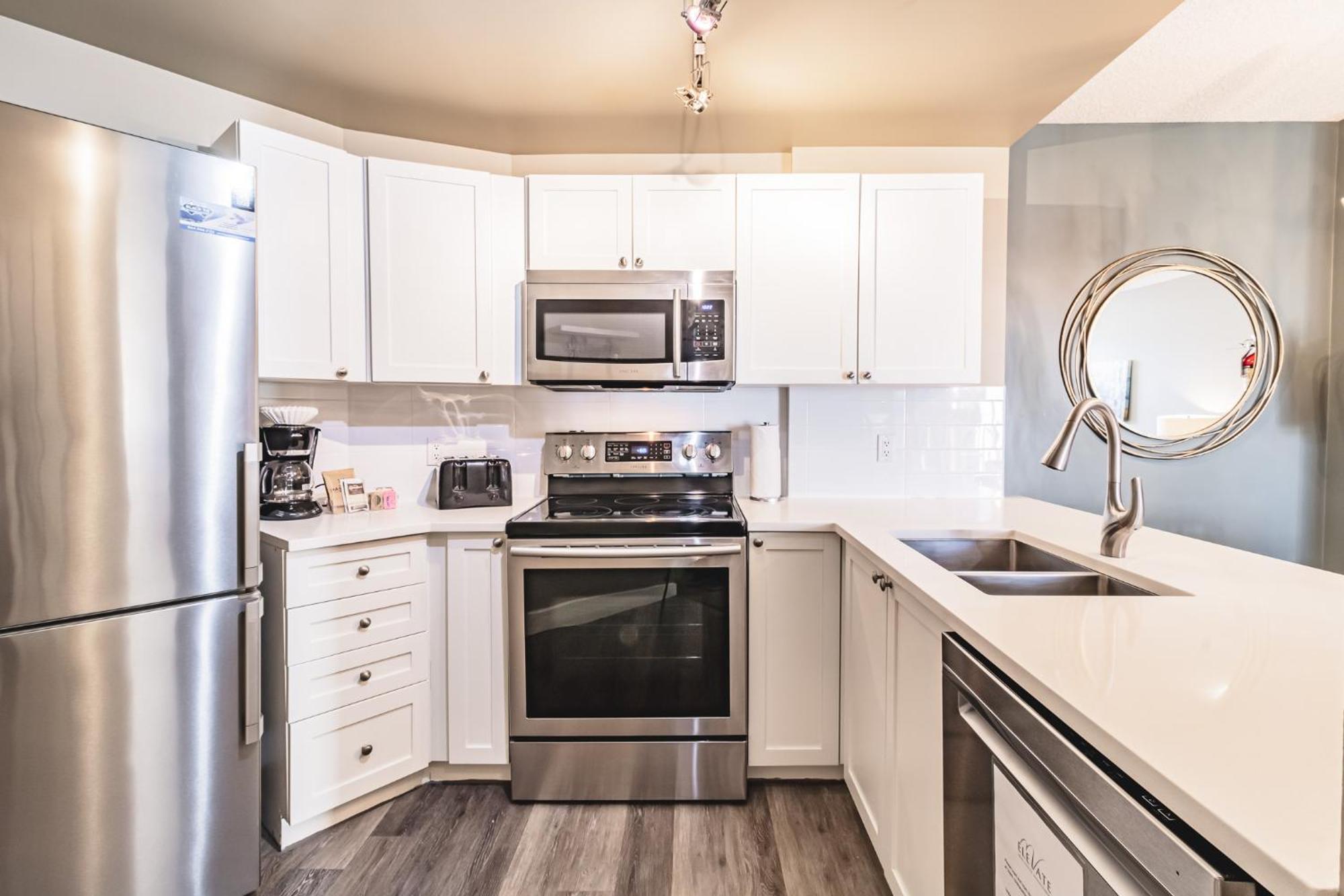 Apartment Cascade By Elevate Real Estate Management *