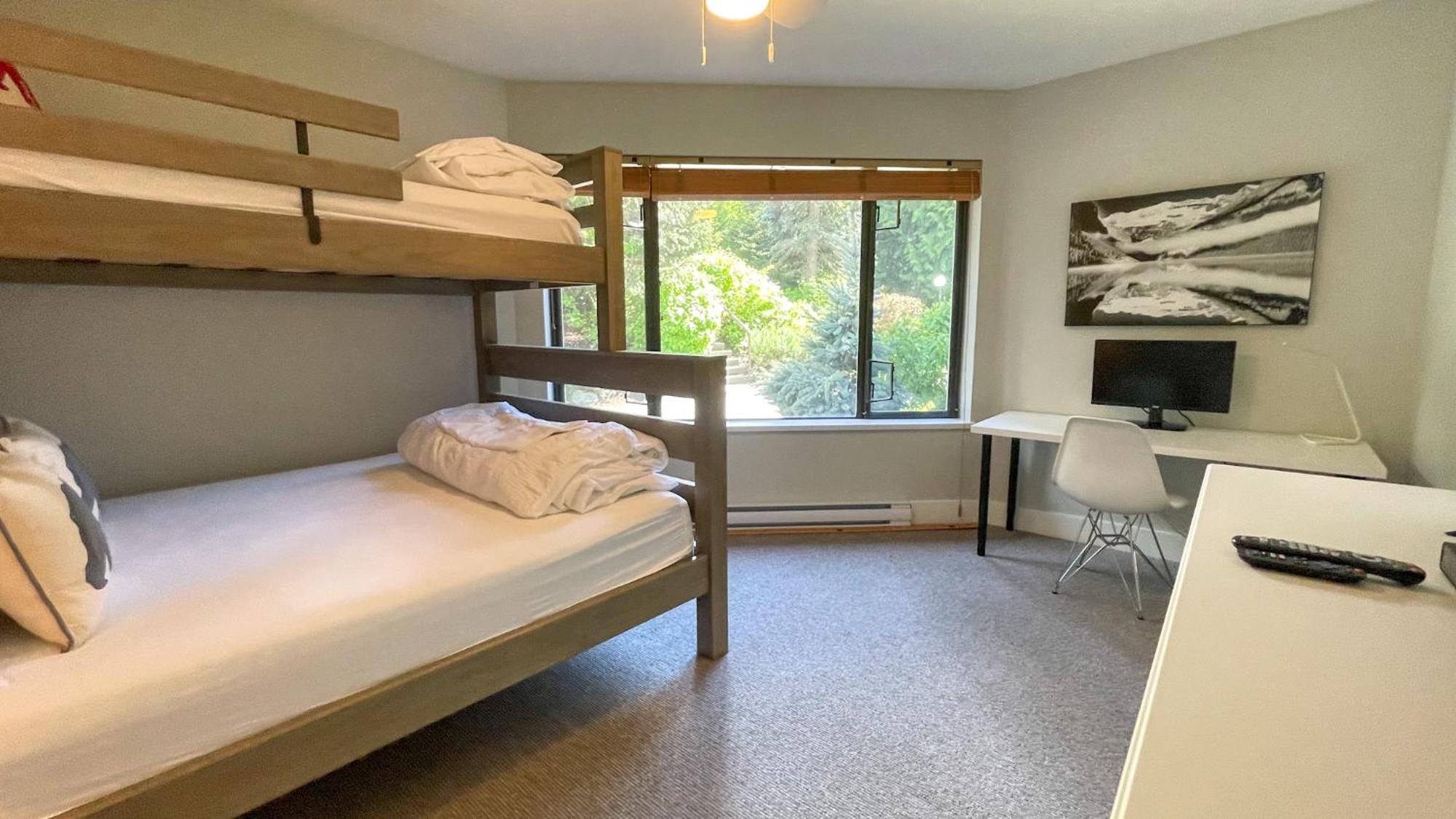 Holiday home 2br Renovated Townhouse In Benchlands By Harmony *