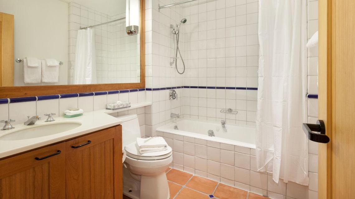 Holiday home Cedar Creek B | Ski-in, Ski-out Townhome, Private Hot Tub, Walk To Village, Free Village Shuttle Whistler