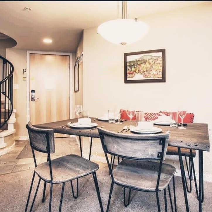 R & R Retreat Luxury Whistler