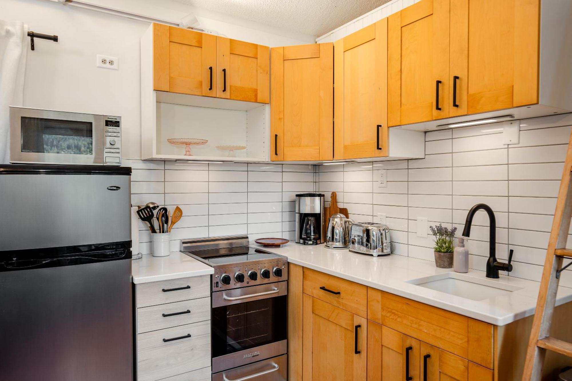 1br And Loft, Close To Creekside Gondola By Harmony Vacations Whistler