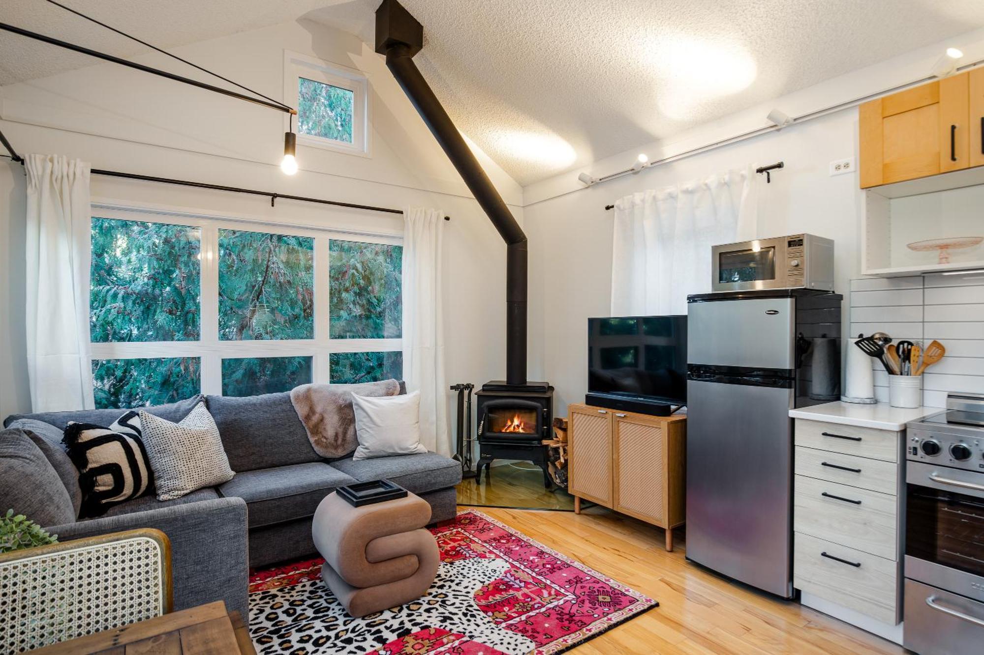 1br And Loft, Close To Creekside Gondola By Harmony Vacations Whistler