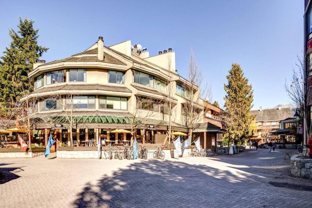 1bd Unit In The Heart Of Village Whistler