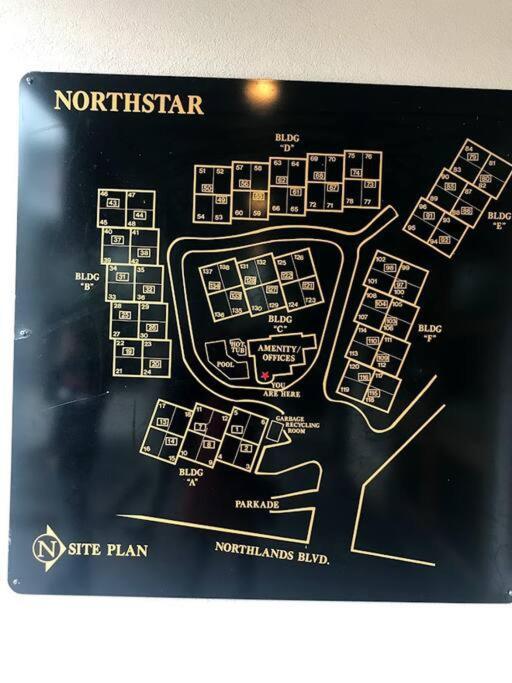 Updated Townhouse In Village. Pool/hot Tub/parking Whistler