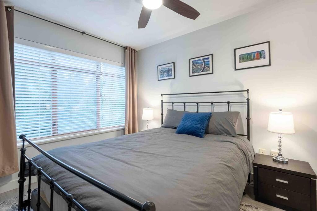 Updated Townhouse In Village. Pool/hot Tub/parking Whistler