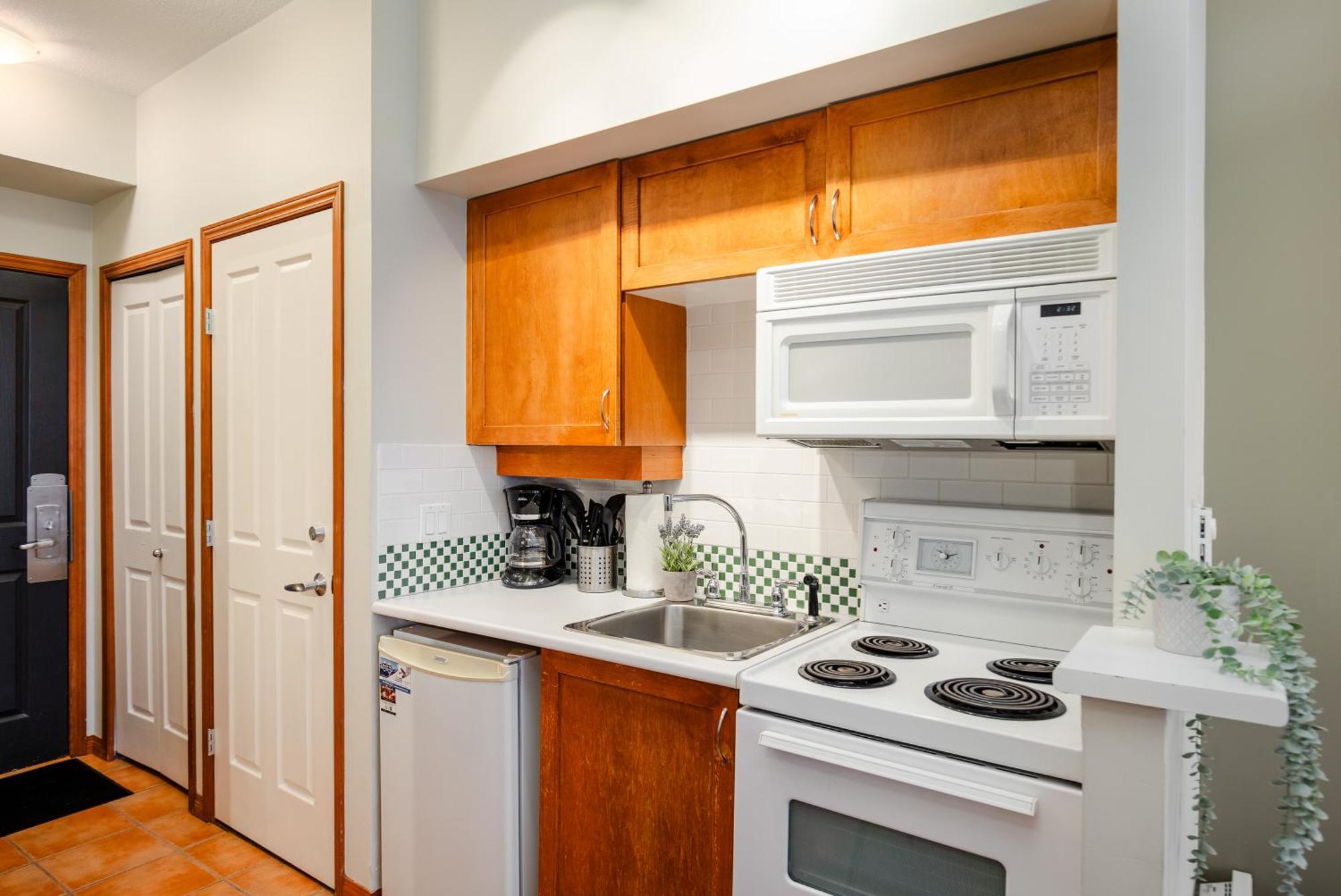 Suite, Heart Of The Village By Harmony Holiday home
