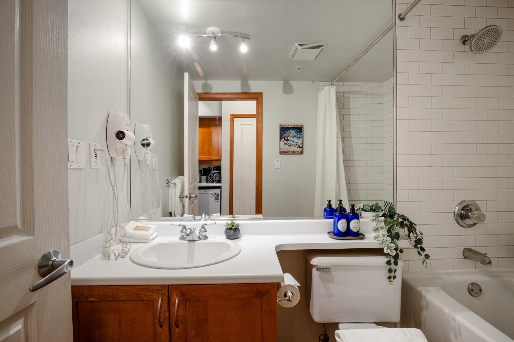 Suite, Heart Of The Village By Harmony *