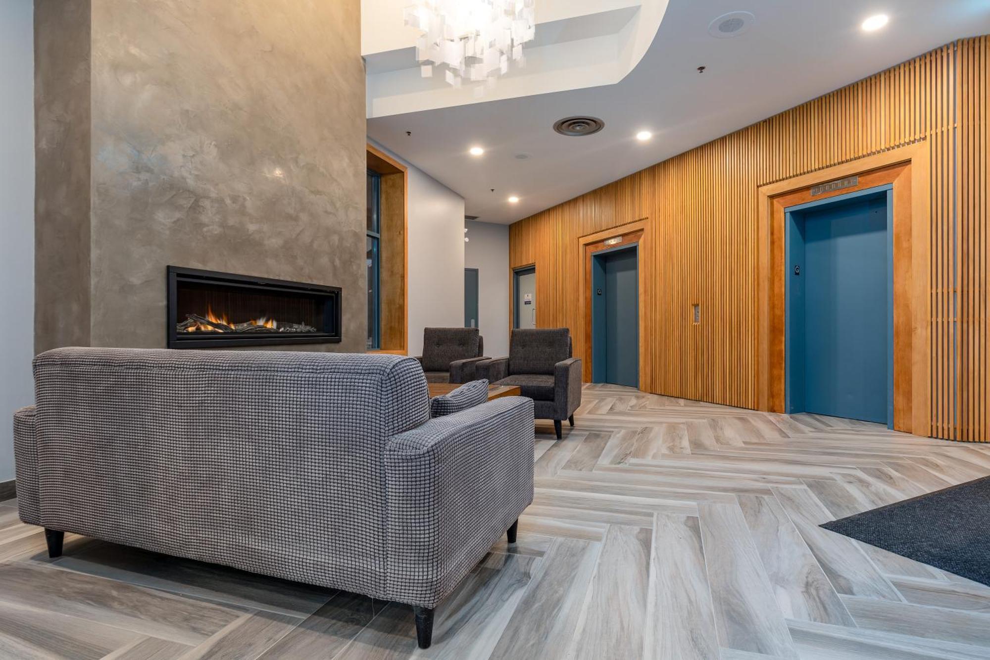 Suite, Heart Of The Village By Harmony * Whistler