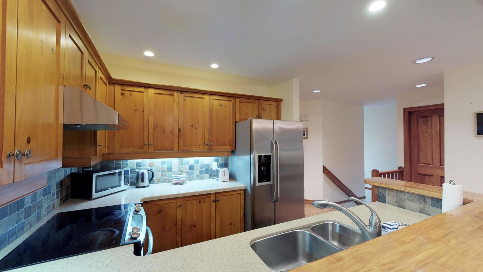 Peaceful With Private Hot Tub And Garage By Harmony