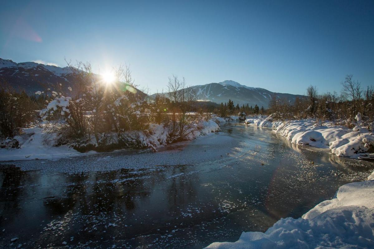 Holiday home Peaceful With Private Hot Tub And Garage By Harmony Whistler