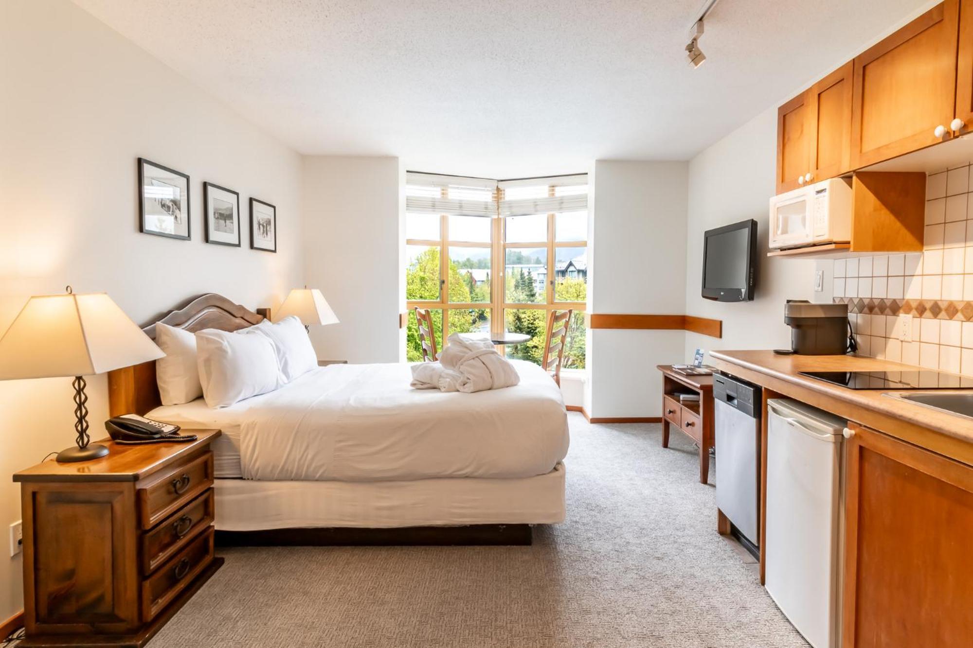 Cascade By Elevate Vacations * Whistler