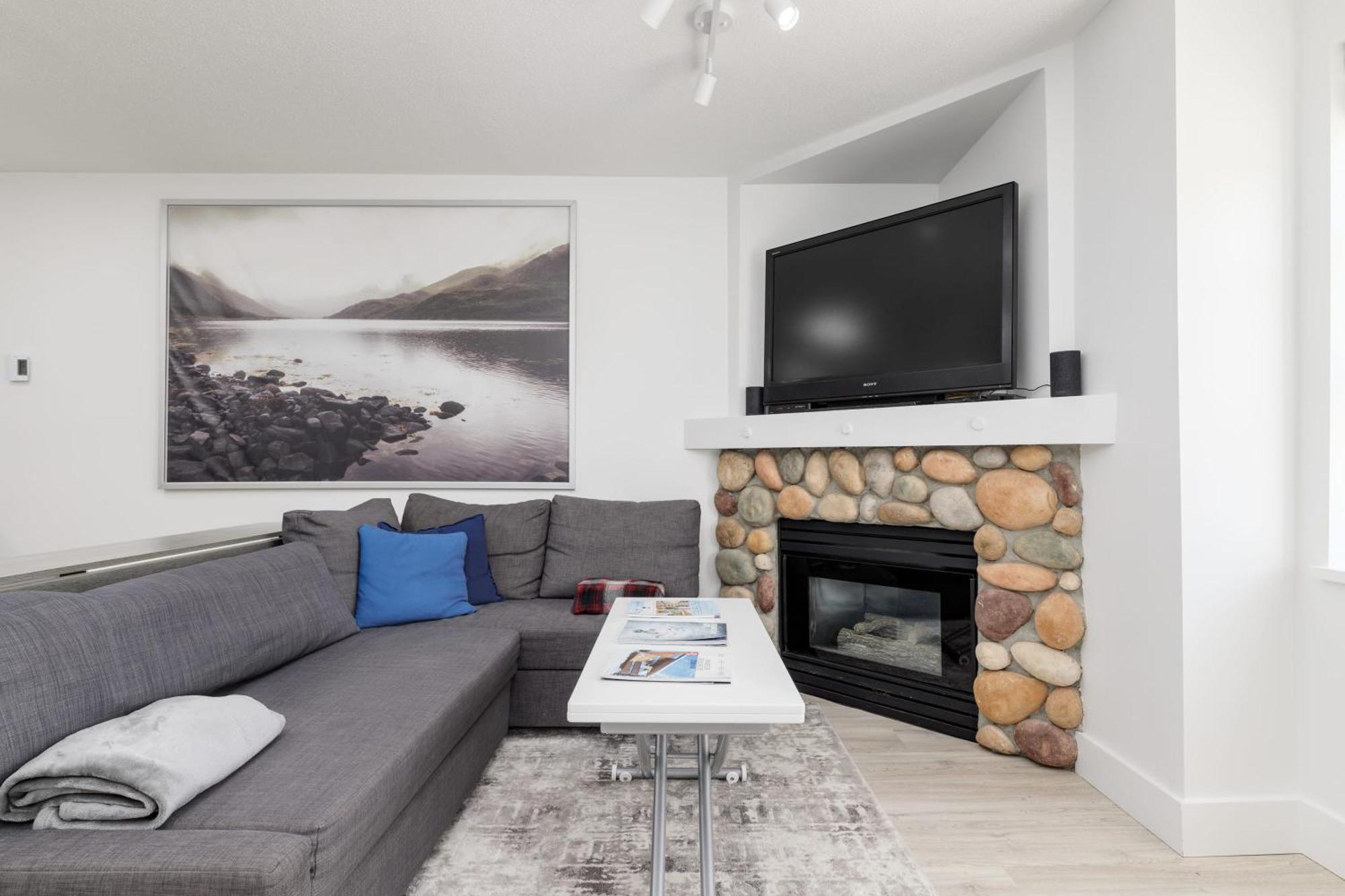 2br Unit *