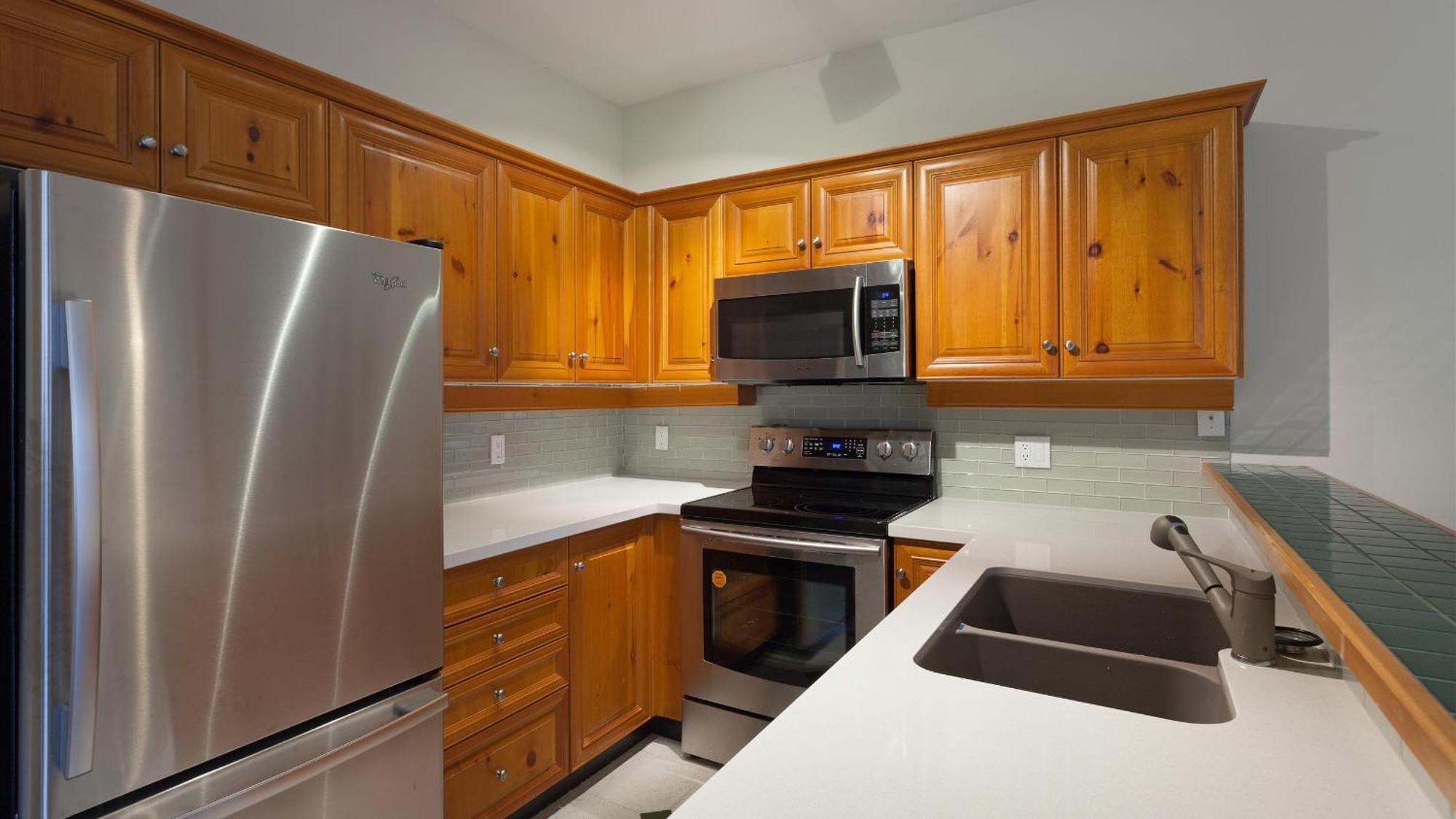 Painted Cliff 31 | Ski-in Ski-out Townhome Close To Upper Village W/ Hot Tub & Parking Holiday home *