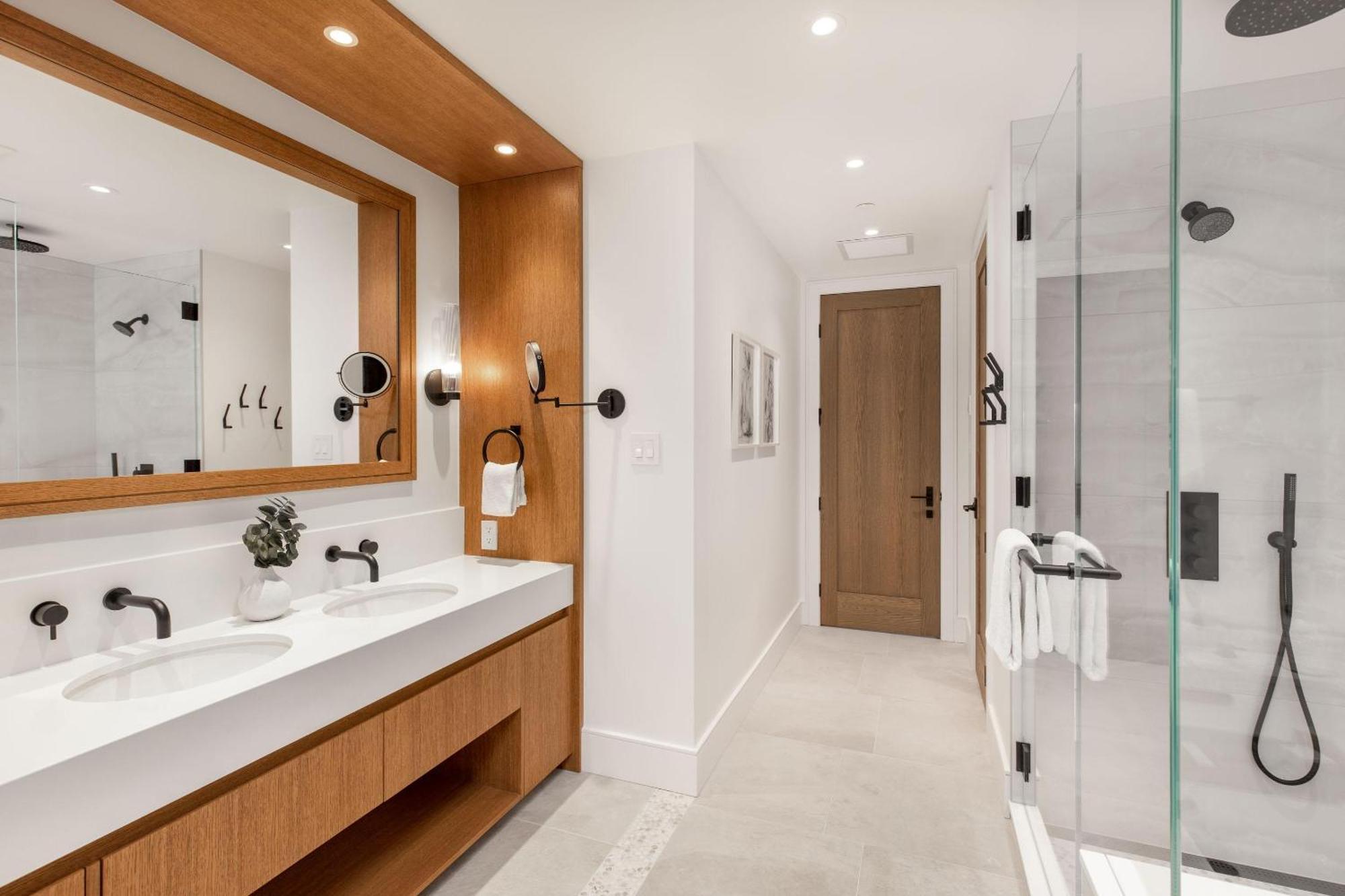 Taluswood The Ridge 07 | Newly Renovated! Access Townhome W/ Private Hot Tub & Stunning Views