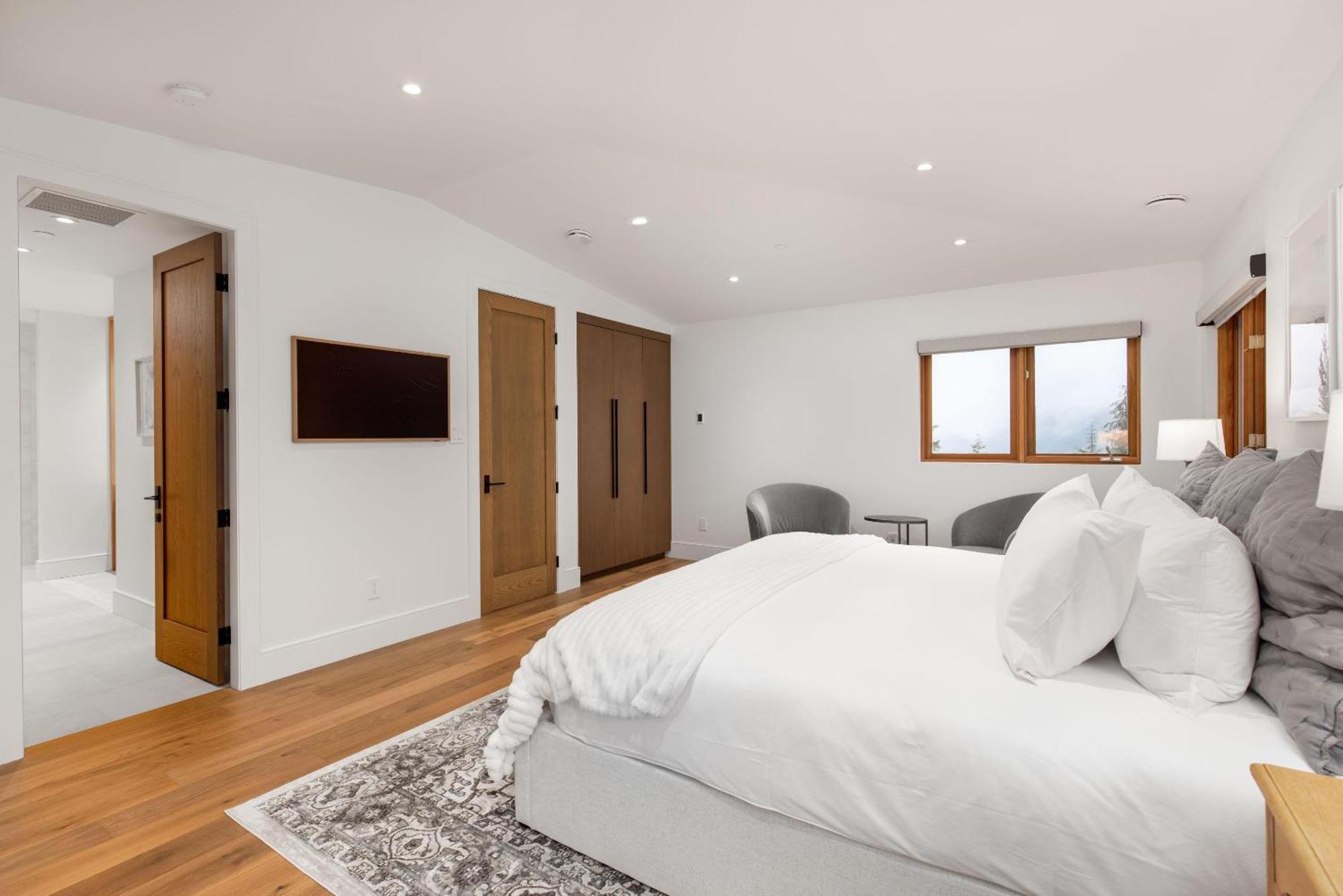 Taluswood The Ridge 07 | Newly Renovated! Access Townhome W/ Private Hot Tub & Stunning Views