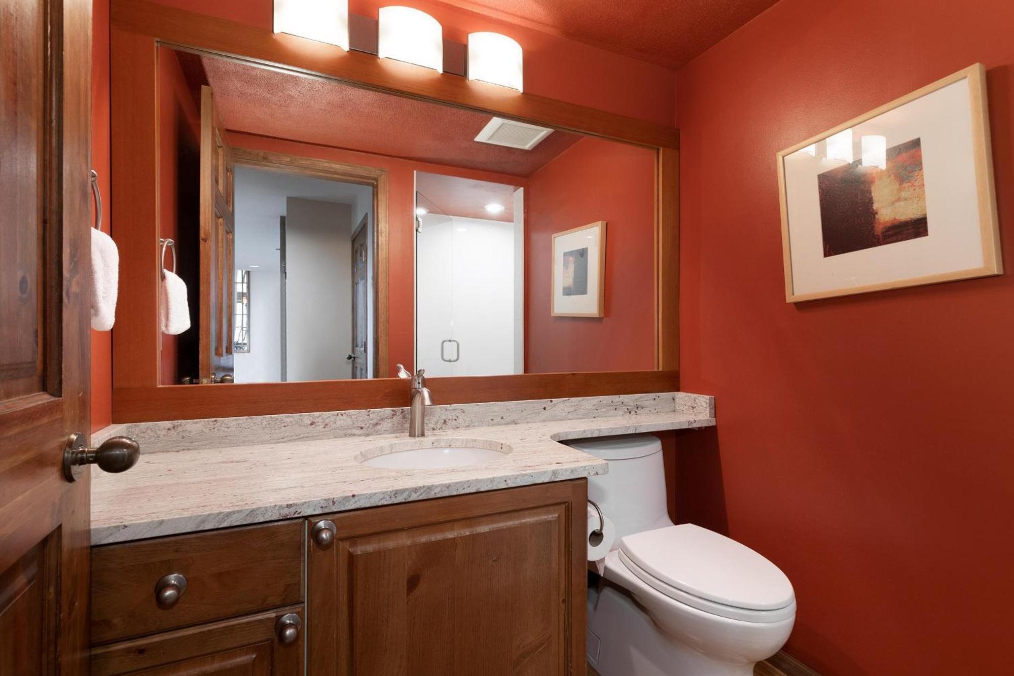Northern Lights 16 | Large 4-bed Townhome Near To Village W/ Hot Tub, Steam & Parking *