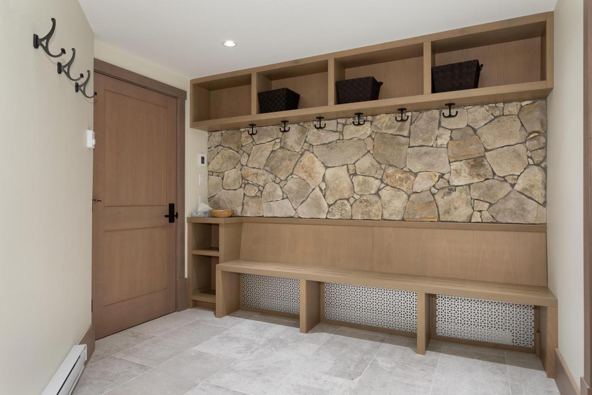 Northern Lights 27 | Luxe Townhome With Private Hot Tub, Mountain Views & Media Den *