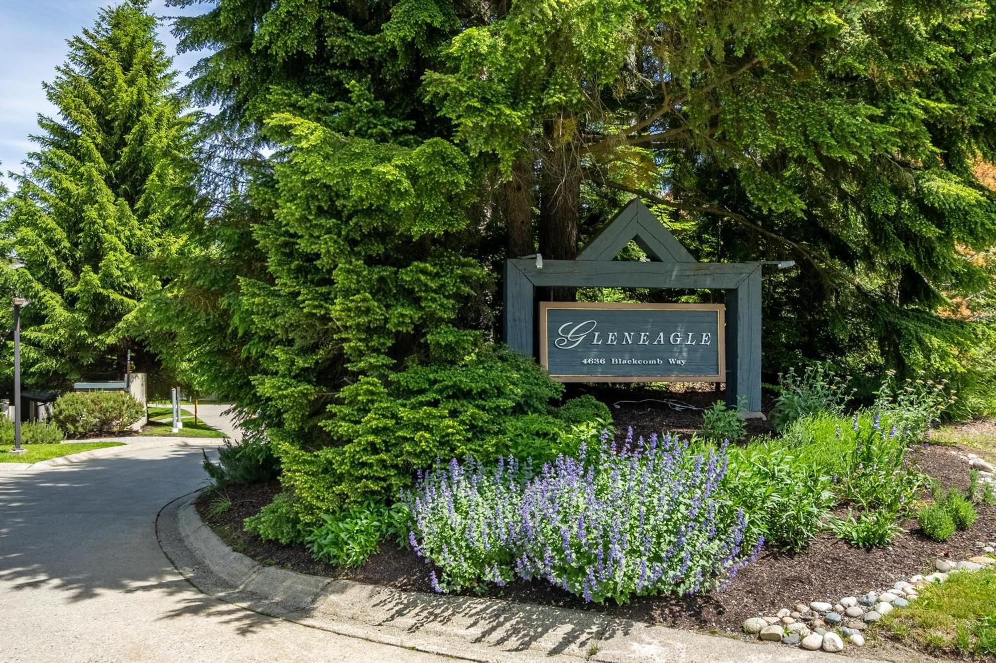 Gleneagle 29 | Family-friendly Townhouse, 700m To Blackcomb Base, Wood-burning Fireplace Whistler