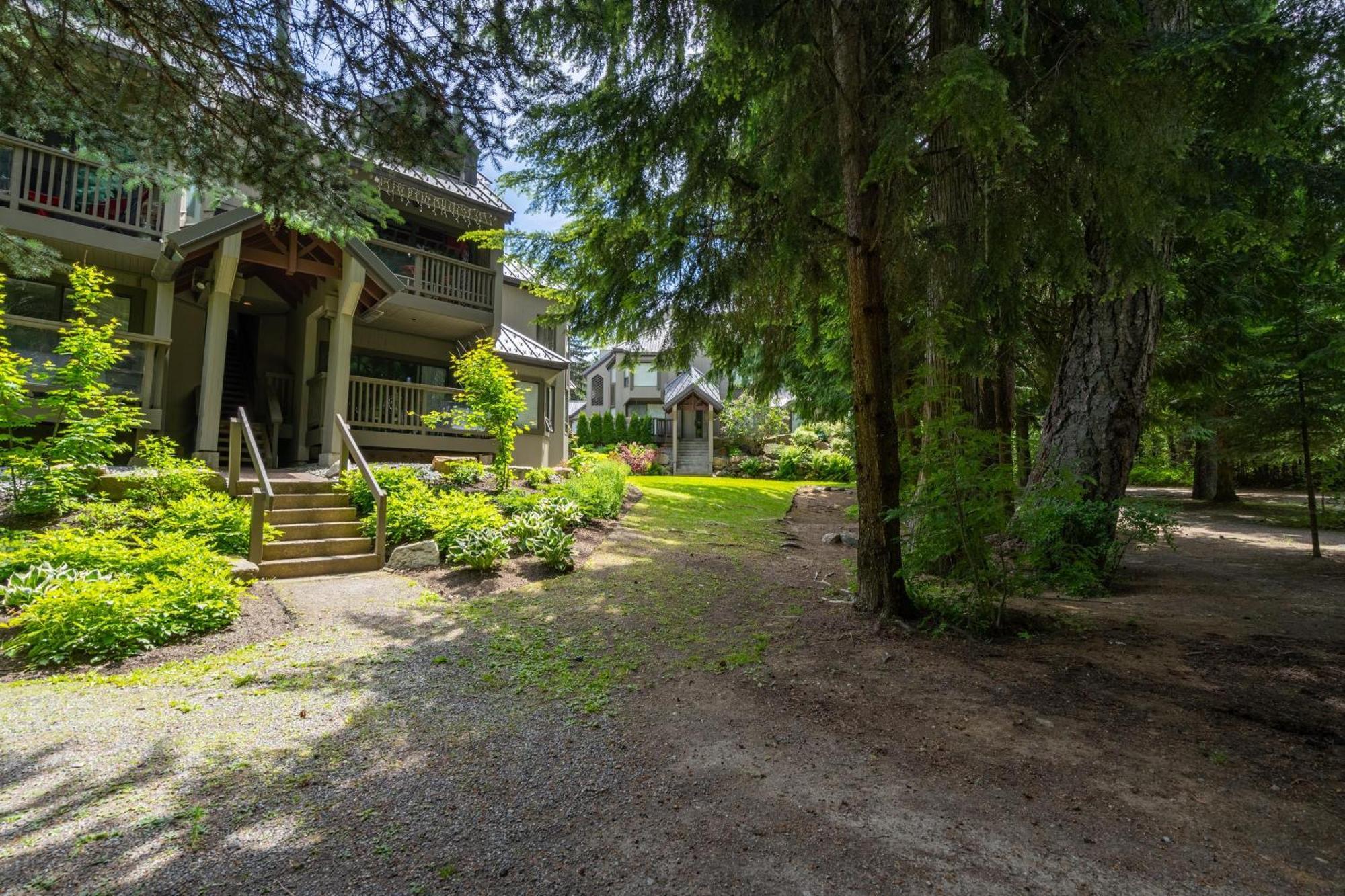 Gables 25 | Townhome Location! Walk Everywhere In 5 Mins Holiday home