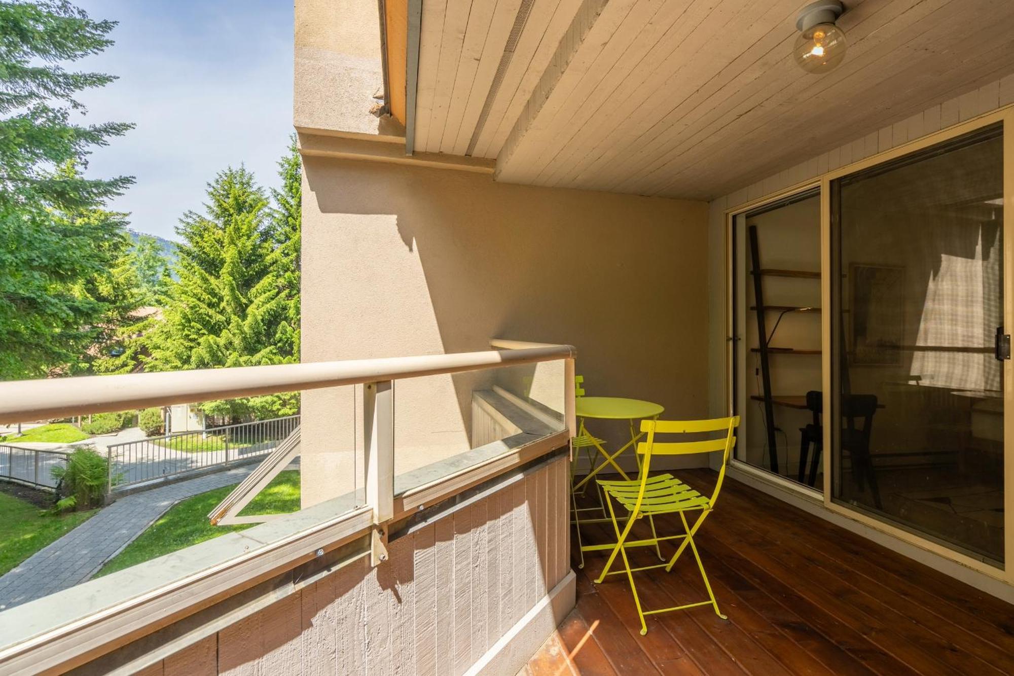 Gleneagle 9 | Stylish Townhome In An Excellent Location Near To Hill And Lost Park * Whistler
