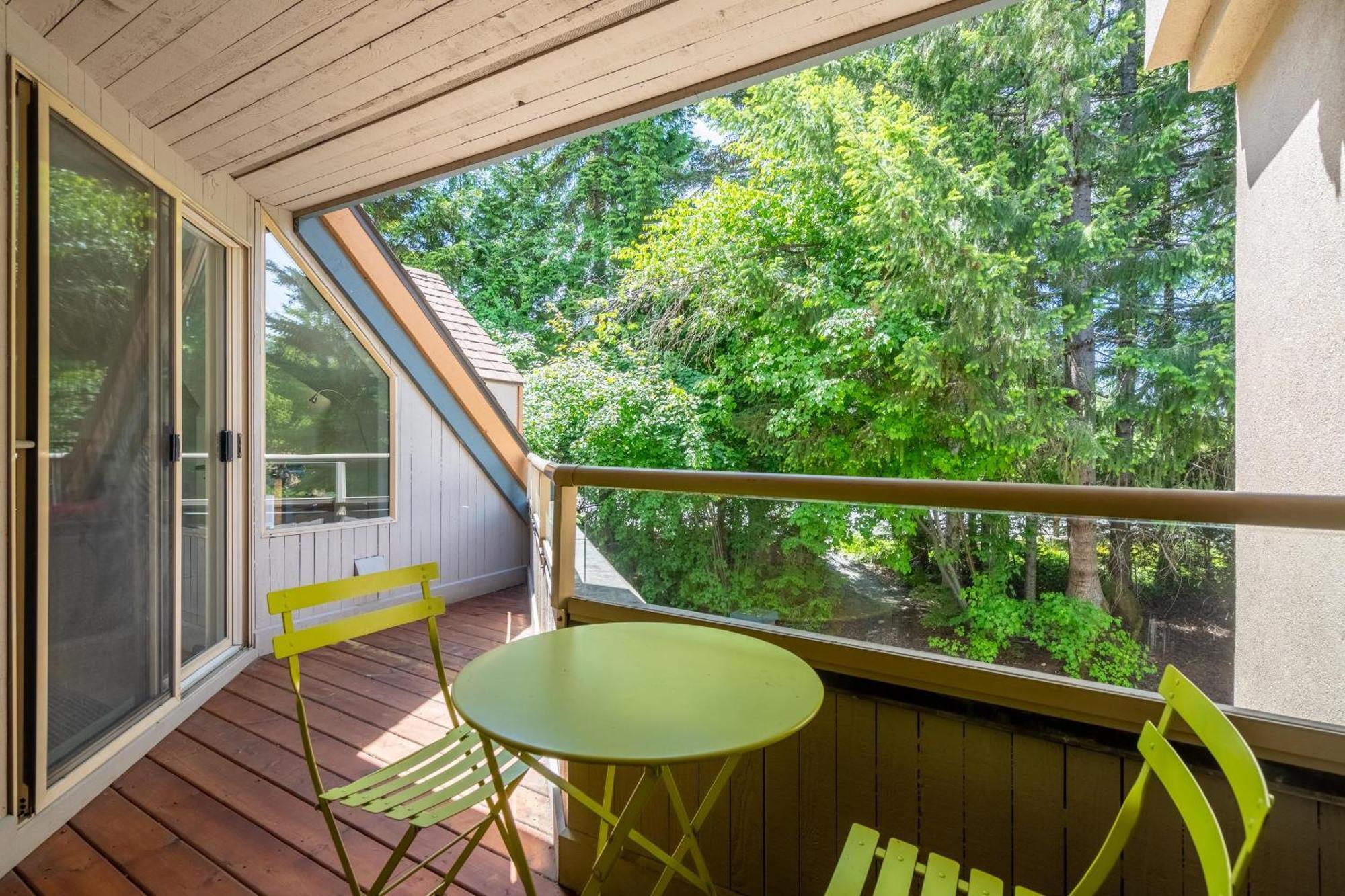 Gleneagle 9 | Stylish Townhome In An Excellent Location Near To Hill And Lost Park Holiday home Whistler