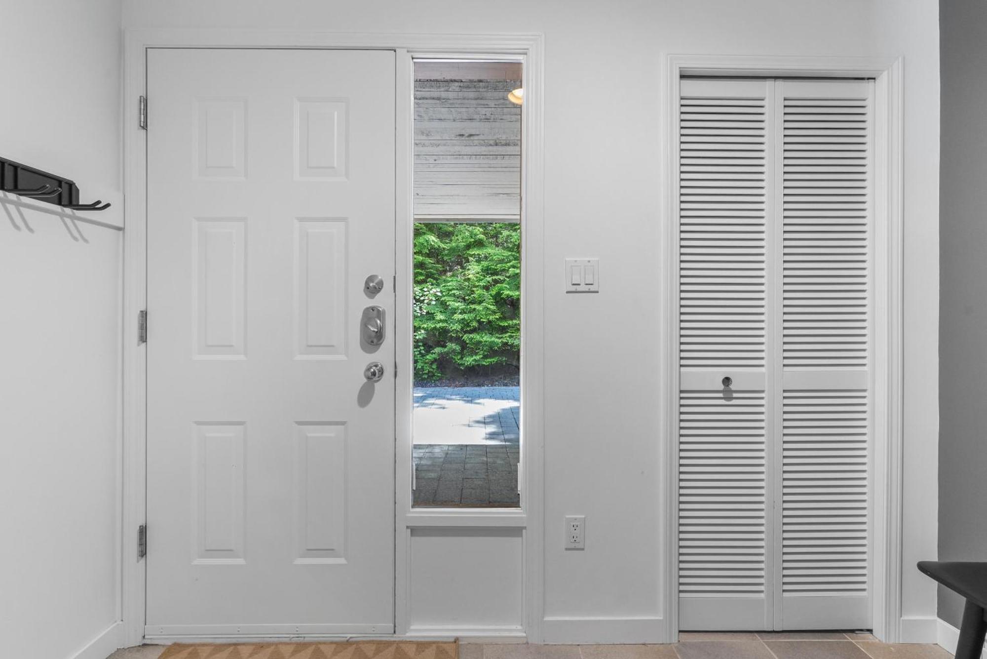 Holiday home Gleneagle 9 | Stylish Townhome In An Excellent Location Near To Hill And Lost Park *