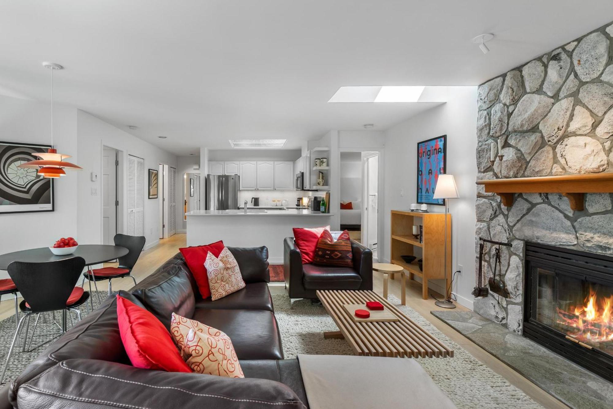Holiday home Gleneagle 9 | Stylish Townhome In An Excellent Location Near To Hill And Lost Park