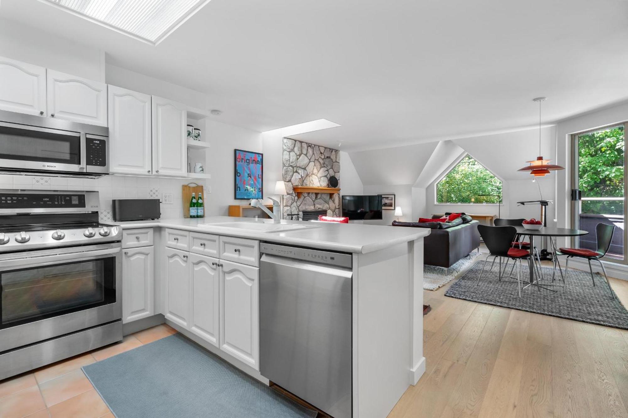 Gleneagle 9 | Stylish Townhome In An Excellent Location Near To Hill And Lost Park Holiday home