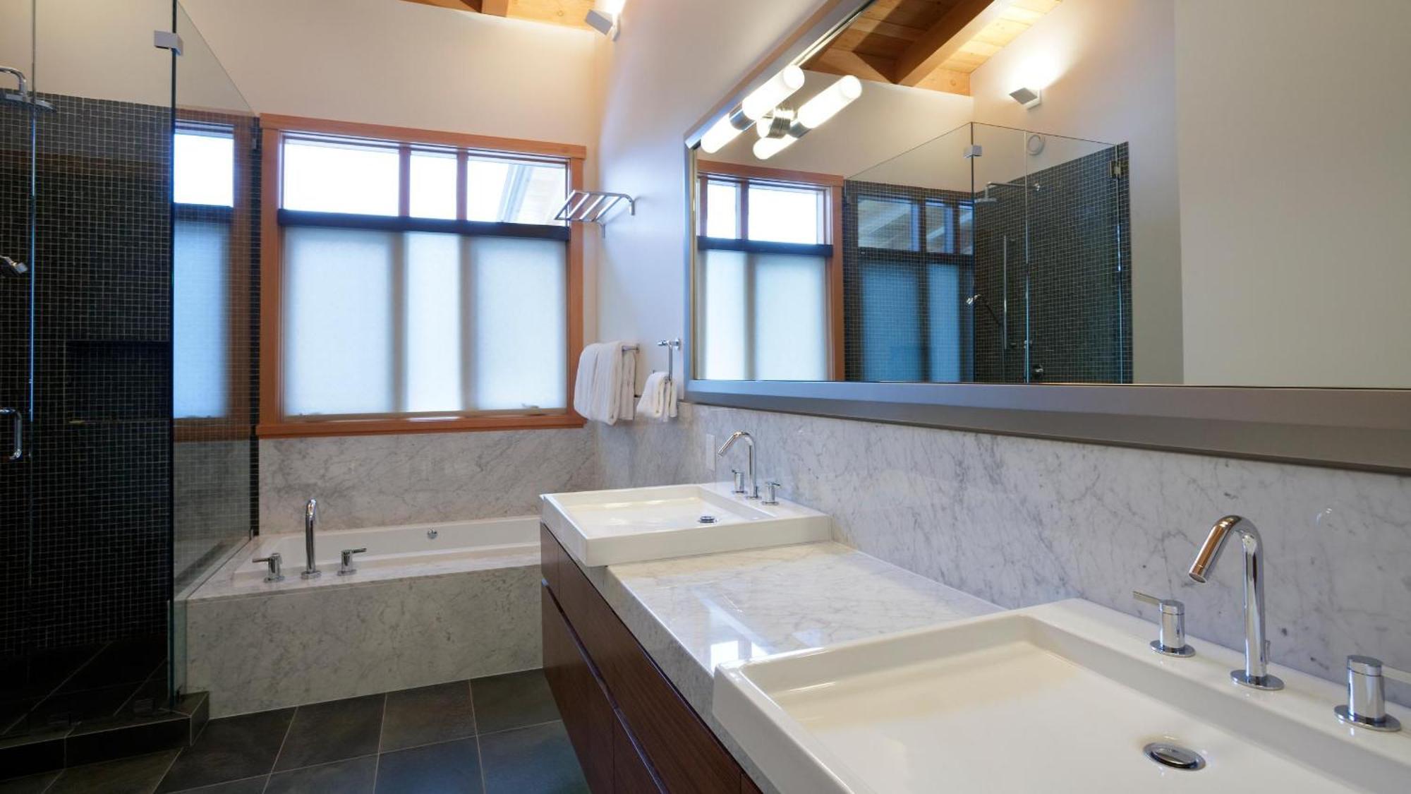 Holiday home Kadenwood 2951 - Guest Favorite Luxury With Jacuzzi, Heated Pool & Cinema