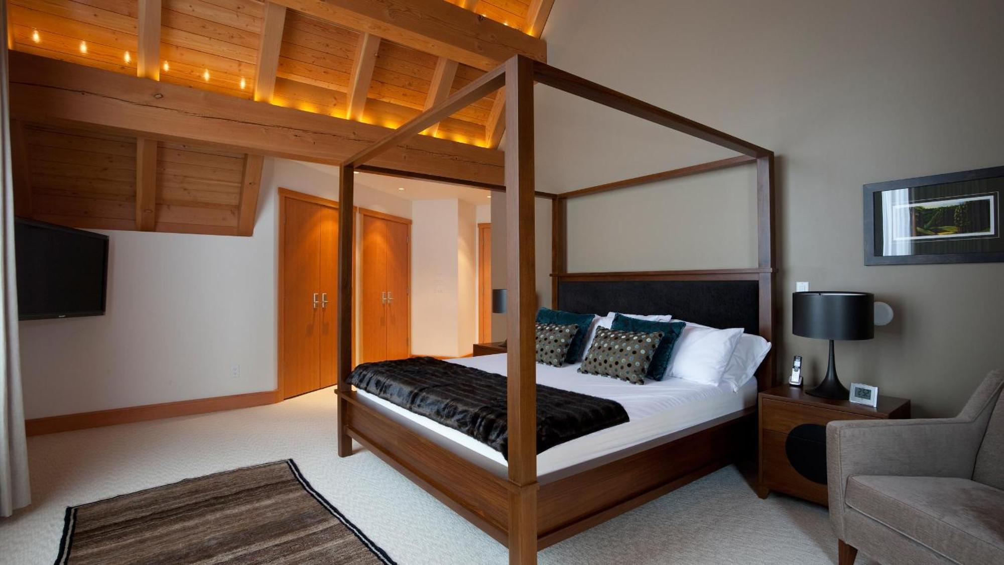 Kadenwood 2951 - Guest Favorite Luxury With Jacuzzi, Heated Pool & Cinema *